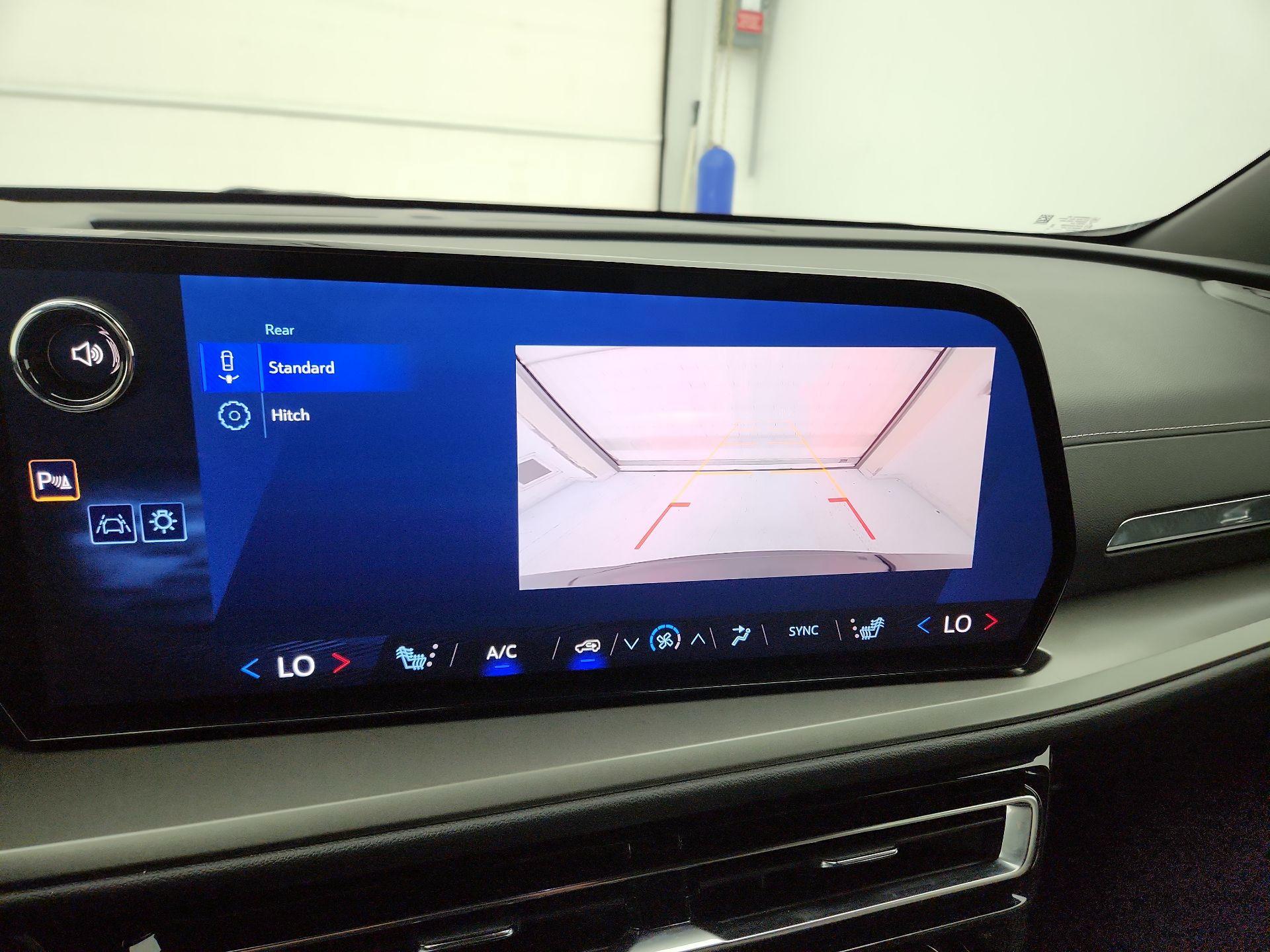 Thumbnail: 2025 Chevrolet Traverse - 14