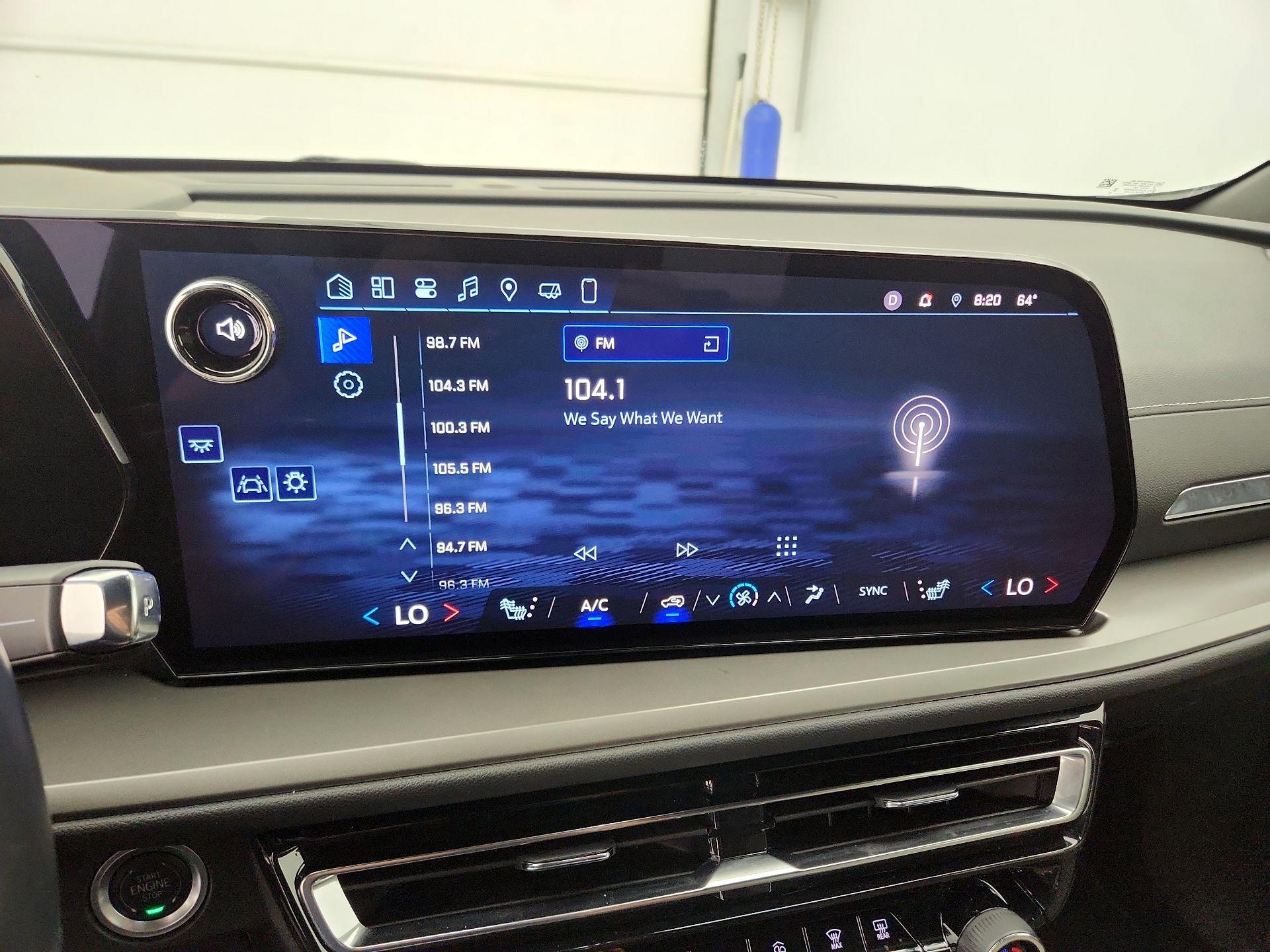 Thumbnail: 2025 Chevrolet Traverse - 15