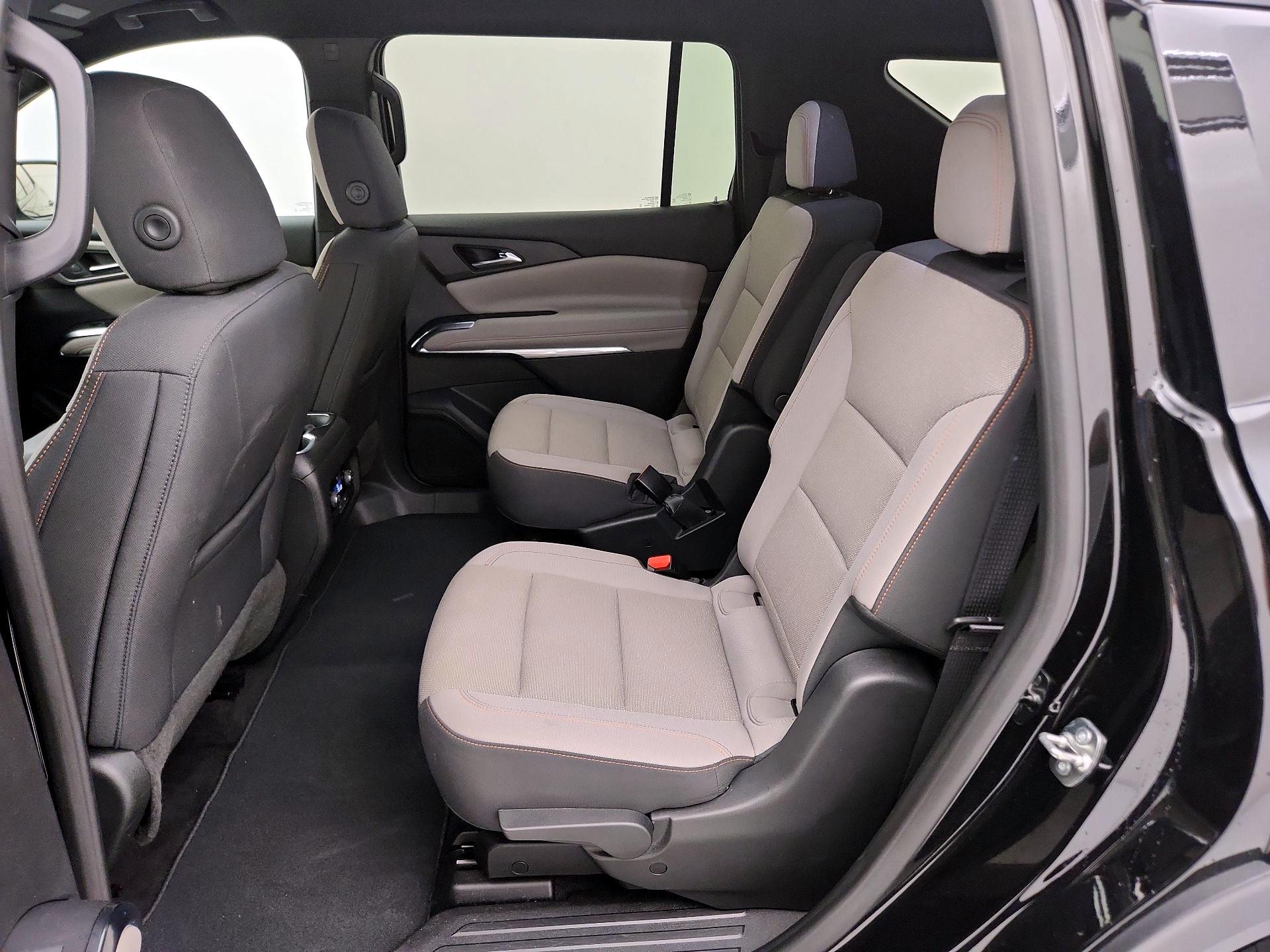 Thumbnail: 2025 Chevrolet Traverse - 18