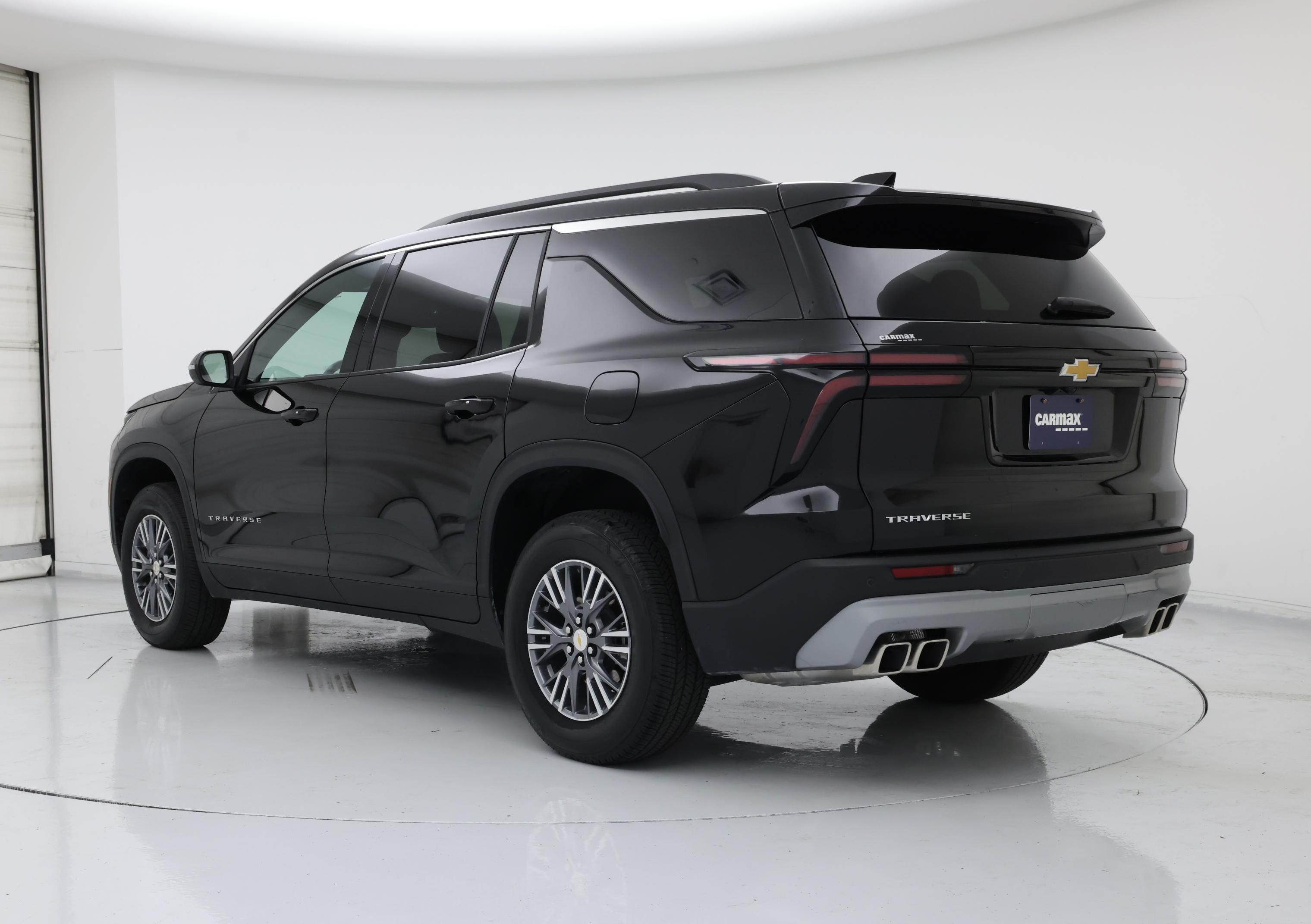 Thumbnail: 2025 Chevrolet Traverse - 2