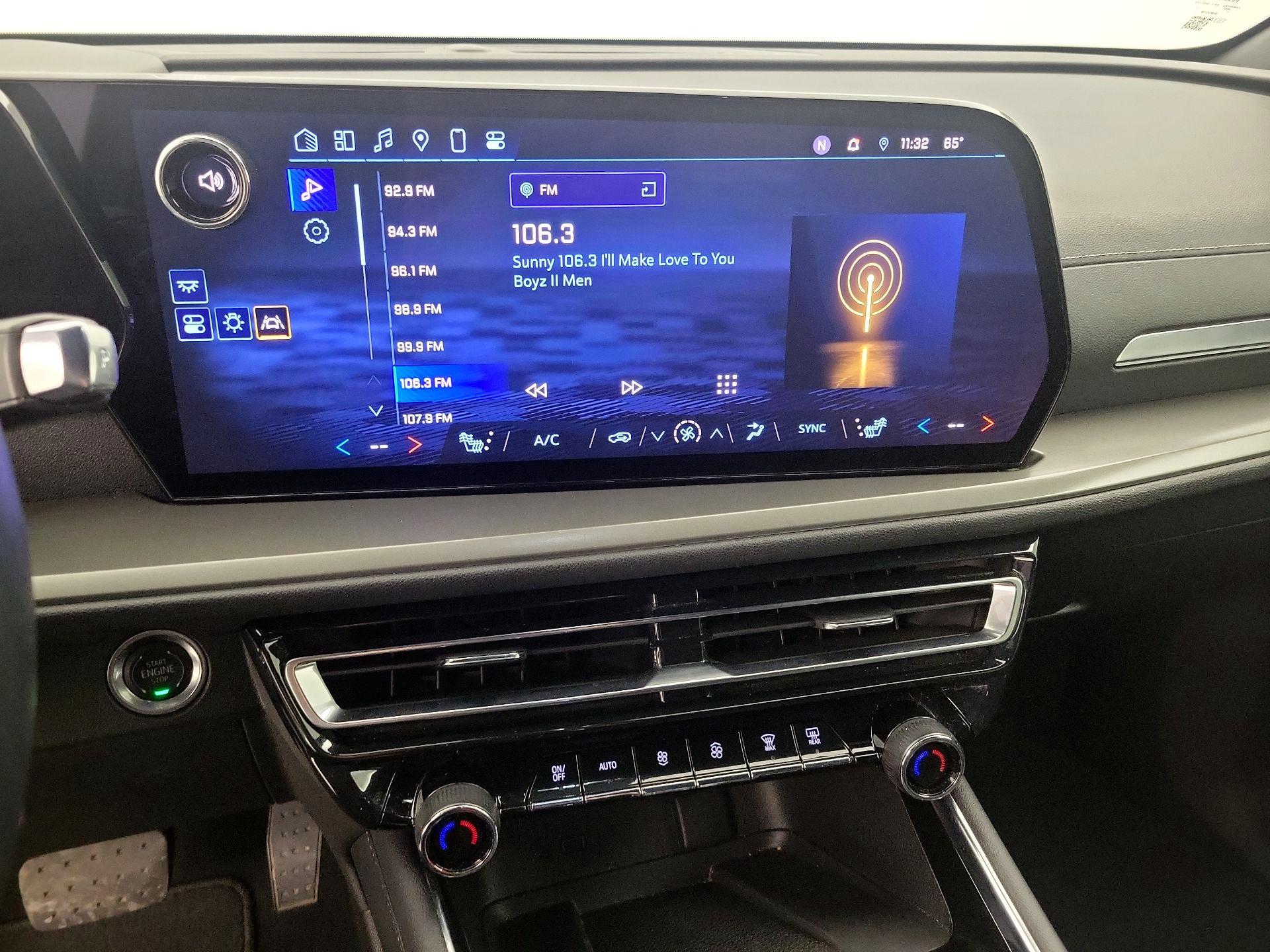 Thumbnail: 2025 Chevrolet Traverse - 16