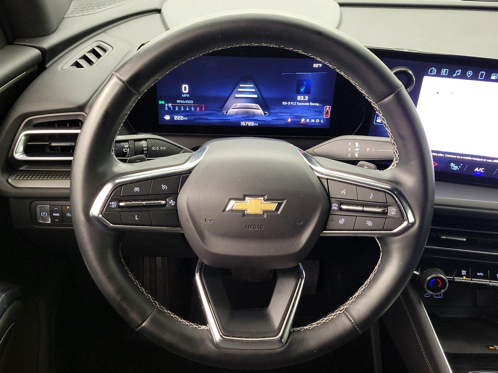 Thumbnail: 2025 Chevrolet Traverse - 10