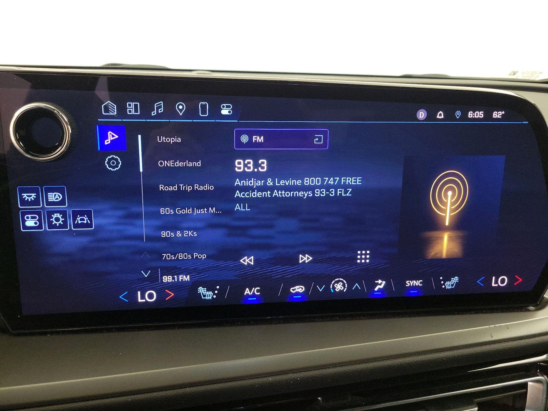 Thumbnail: 2025 Chevrolet Traverse - 16