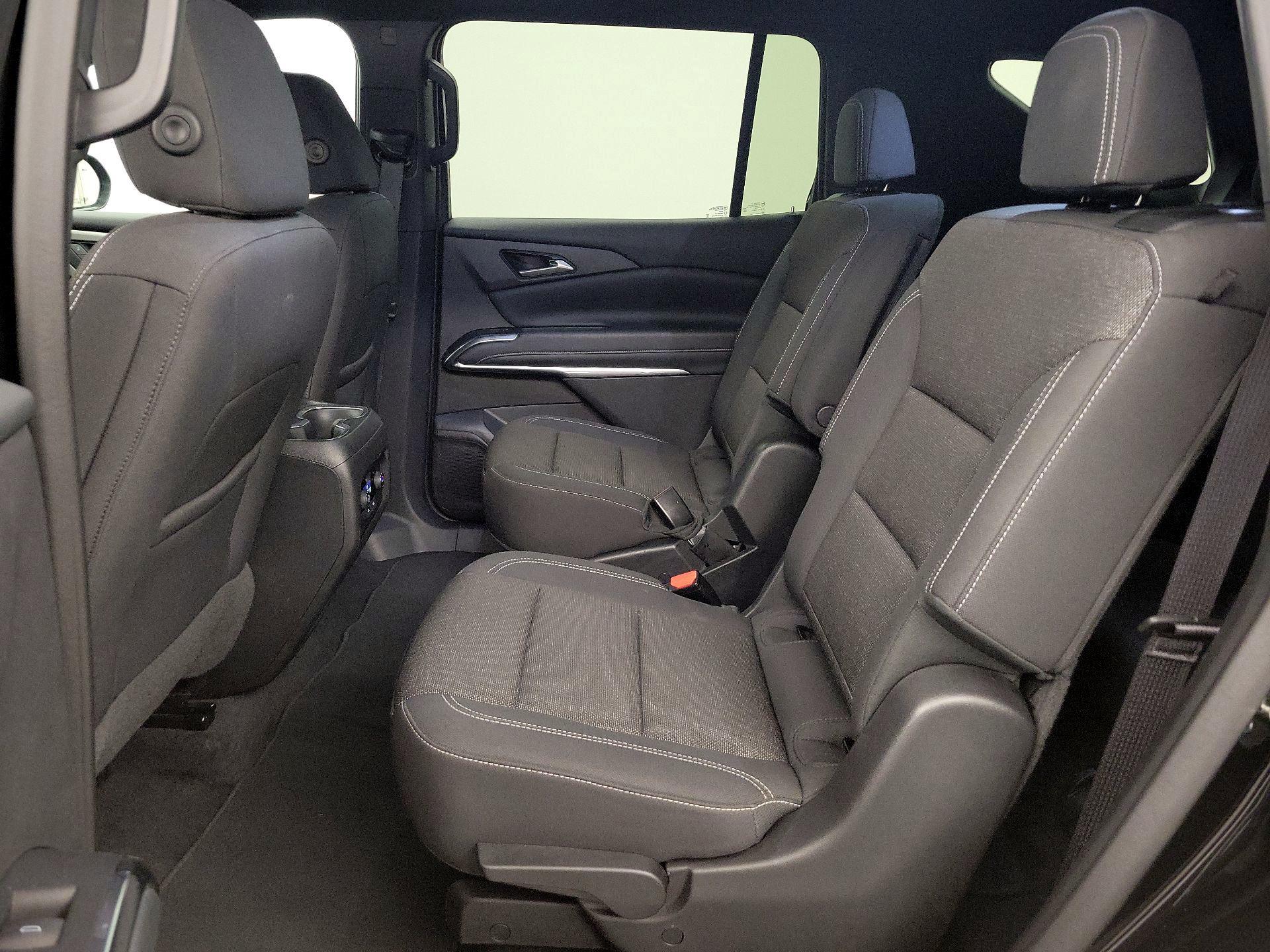 Thumbnail: 2025 Chevrolet Traverse - 20