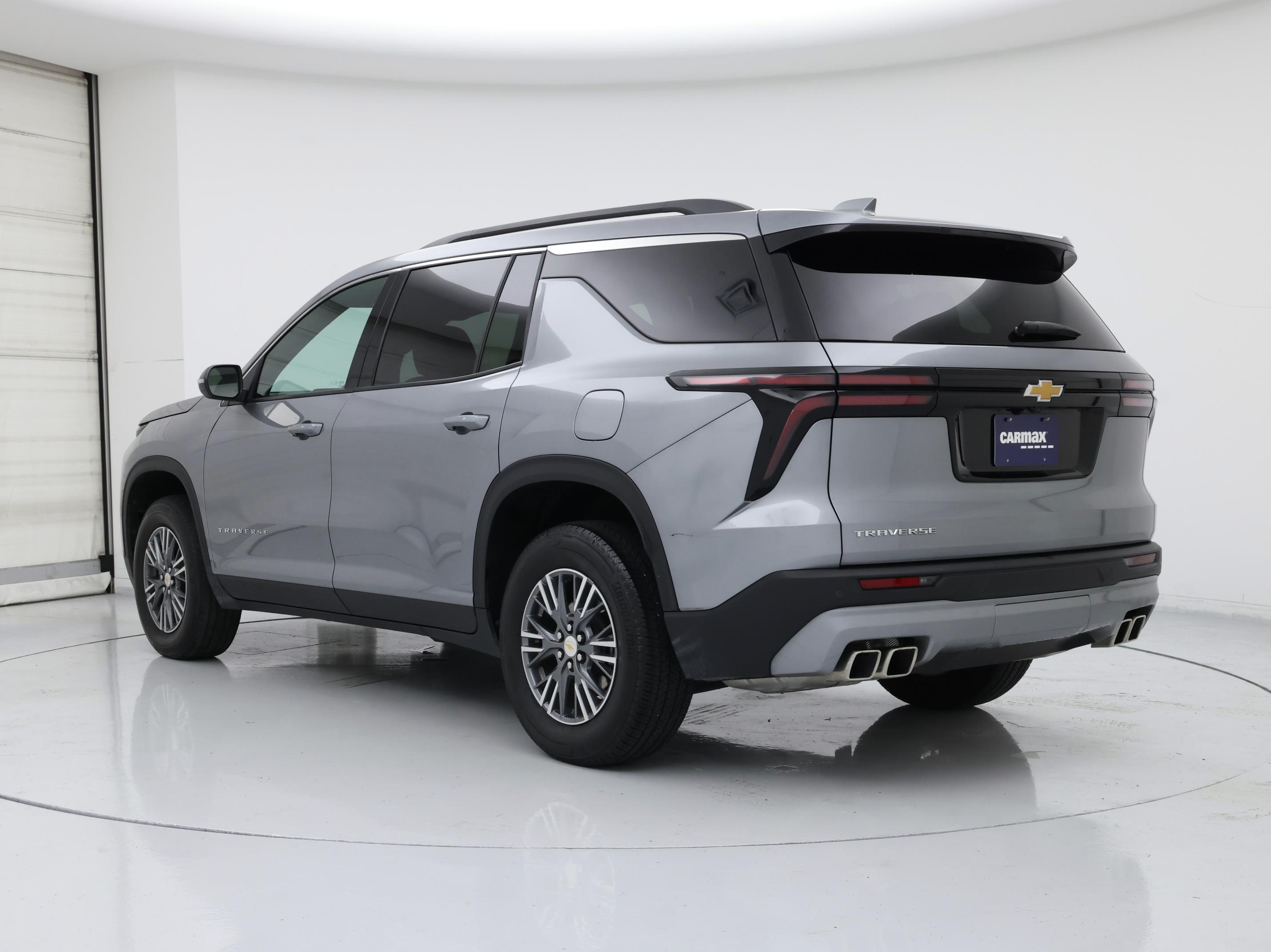 Thumbnail: 2025 Chevrolet Traverse - 2