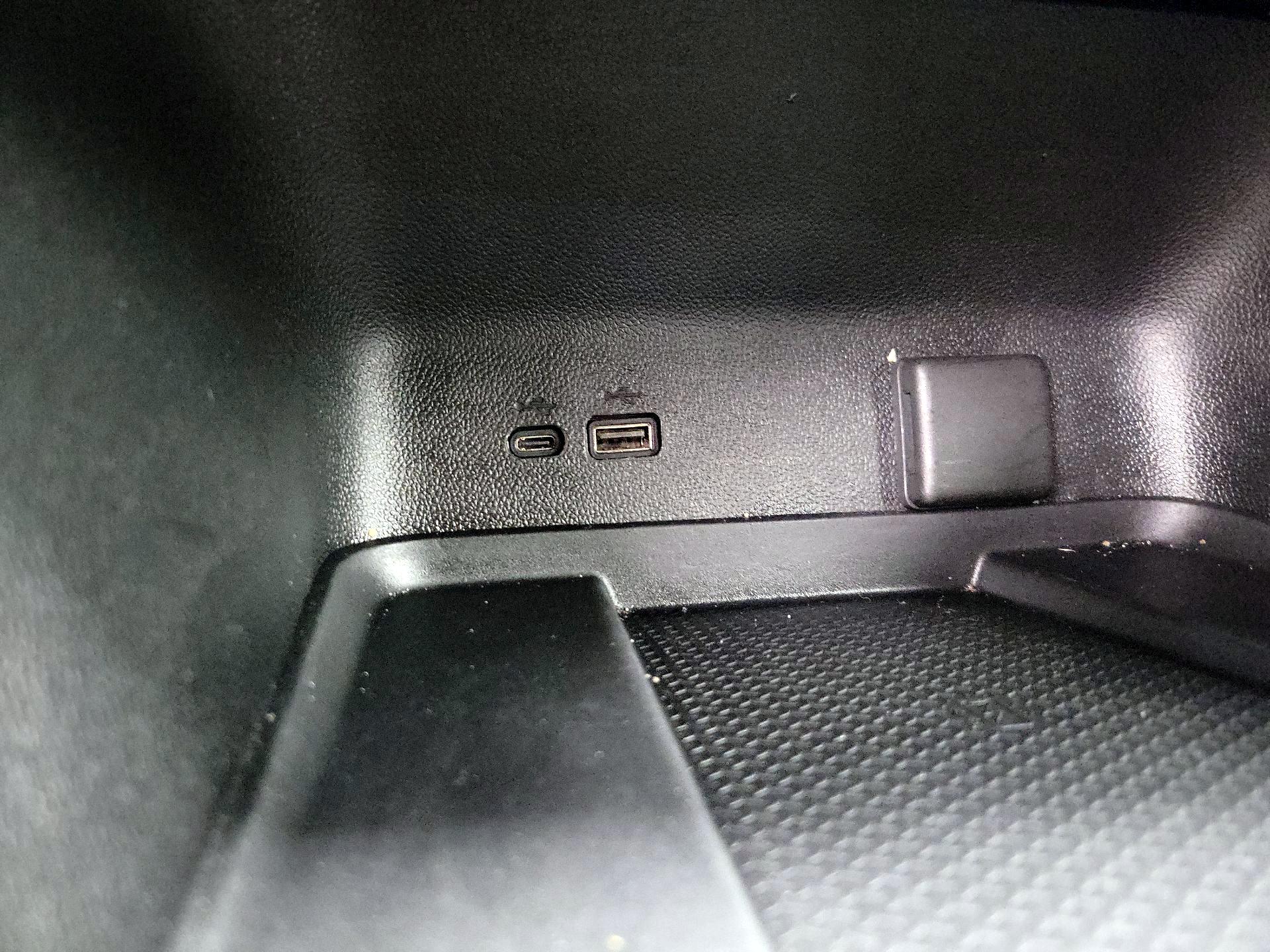 Thumbnail: 2025 Chevrolet Traverse - 19