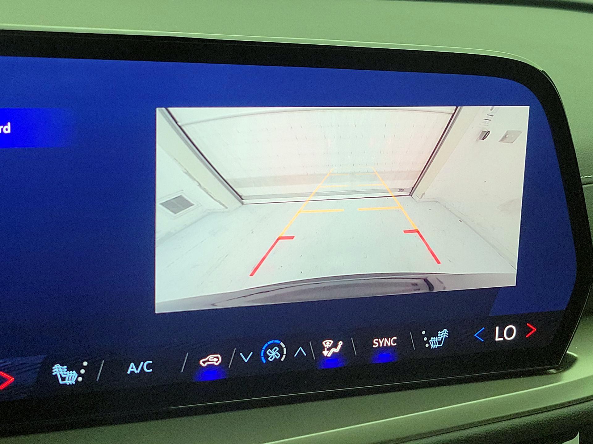 Thumbnail: 2025 Chevrolet Traverse - 15