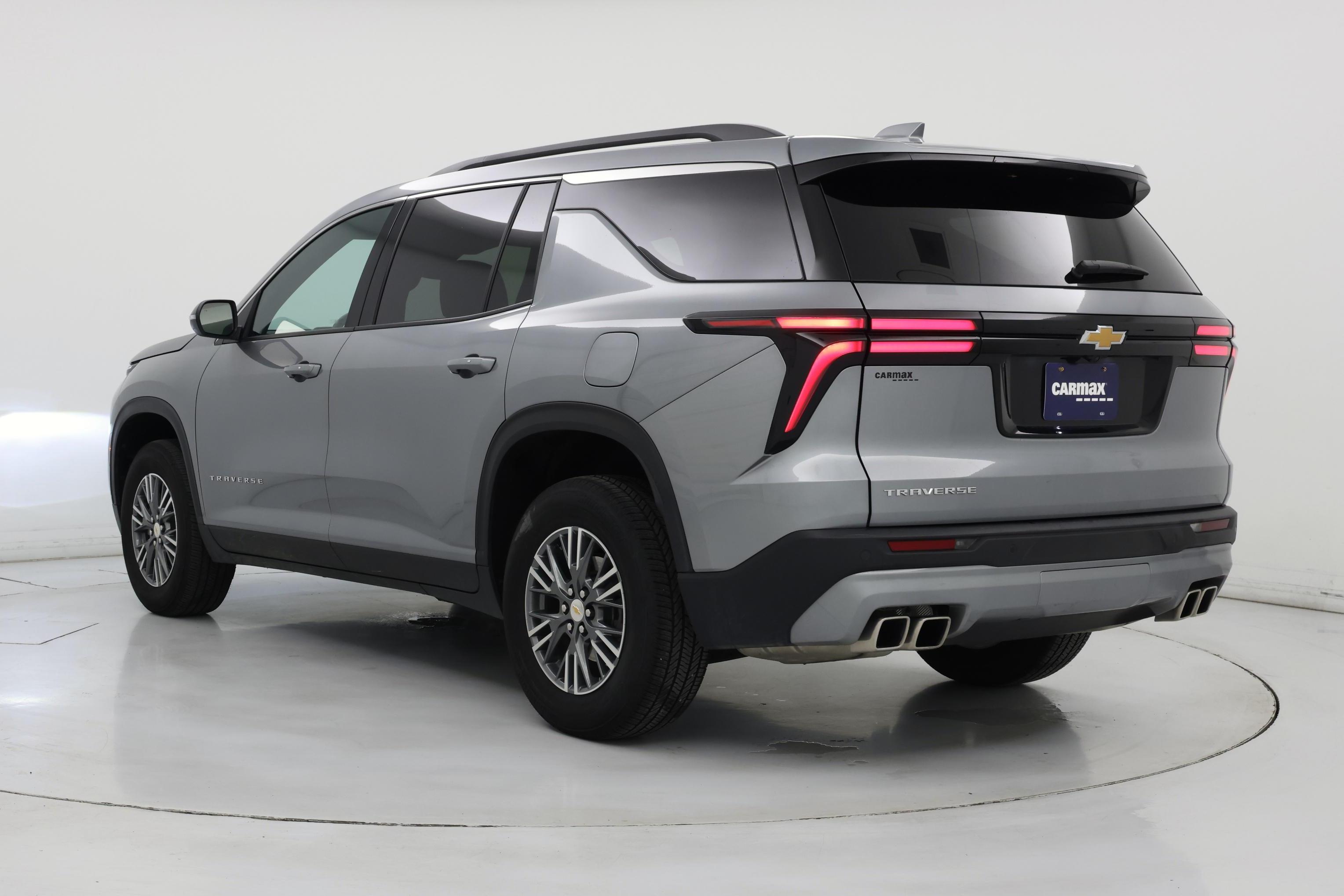 Thumbnail: 2025 Chevrolet Traverse - 2