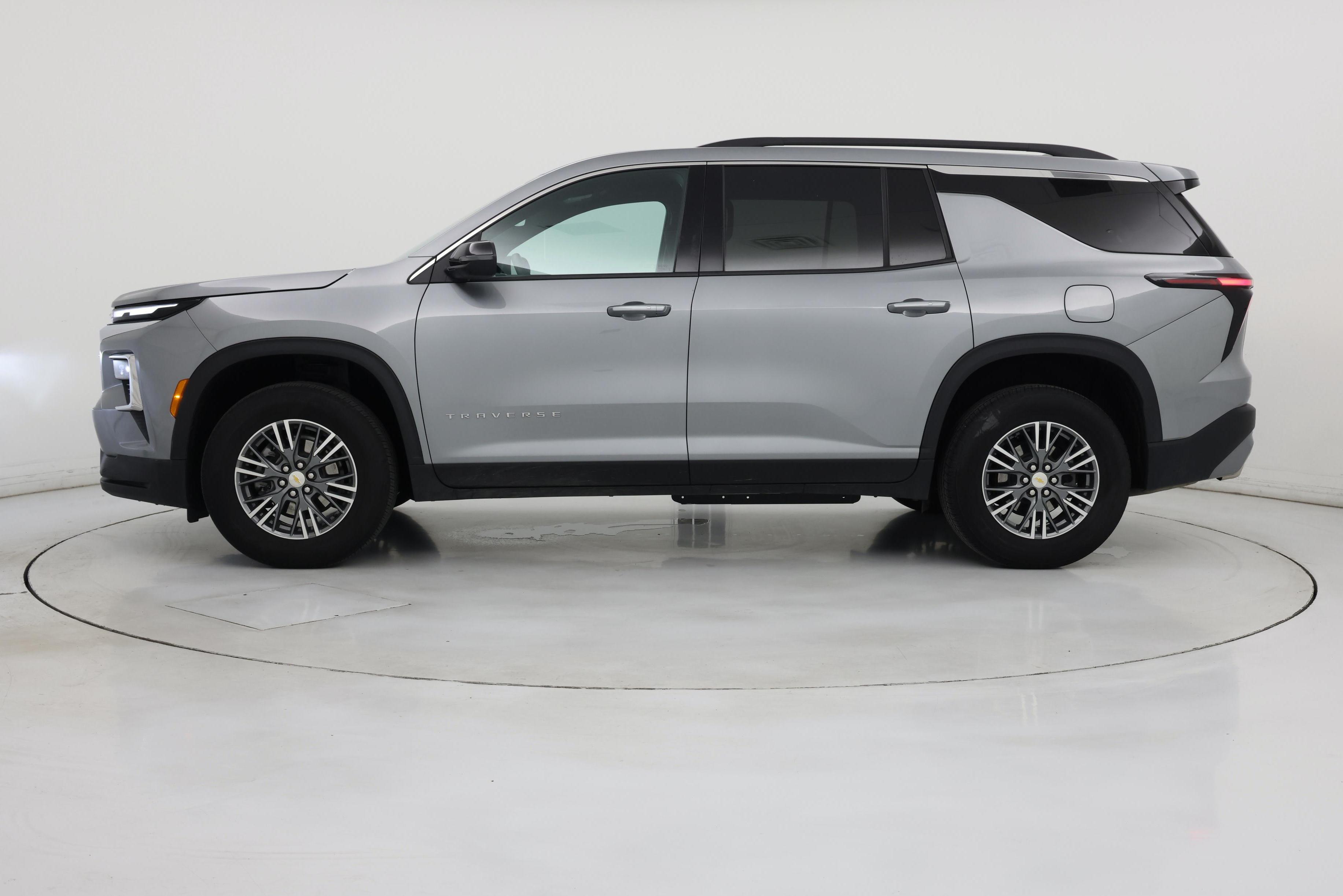 Thumbnail: 2025 Chevrolet Traverse - 3