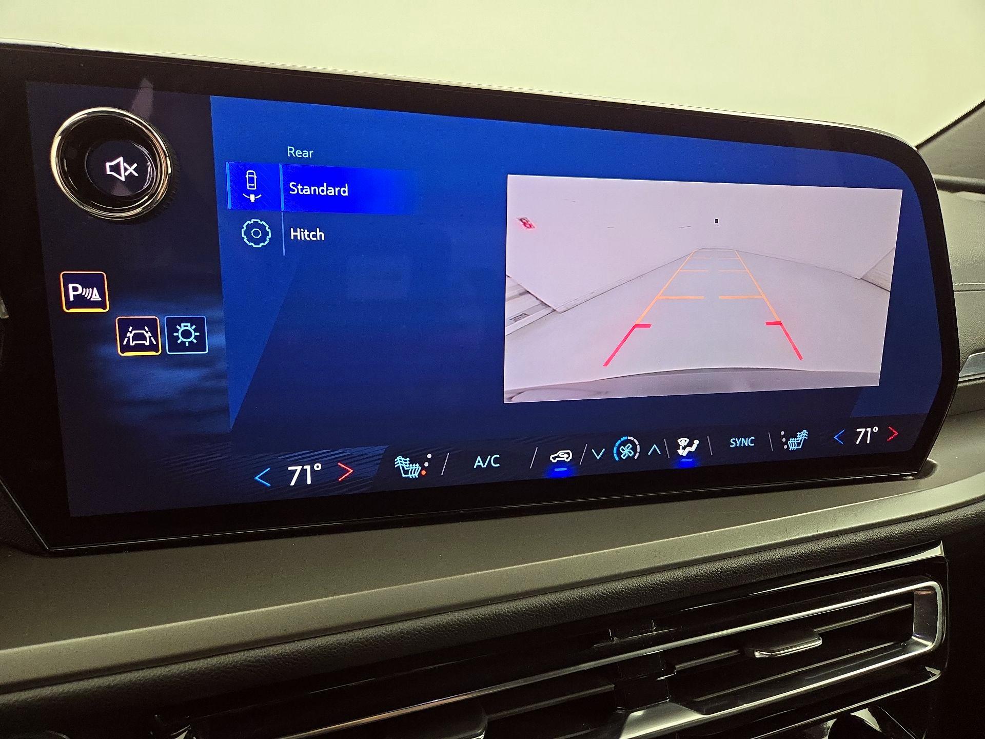 Thumbnail: 2025 Chevrolet Traverse - 14