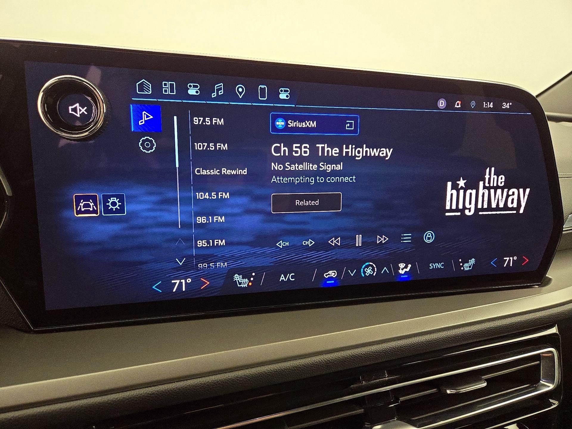 Thumbnail: 2025 Chevrolet Traverse - 15