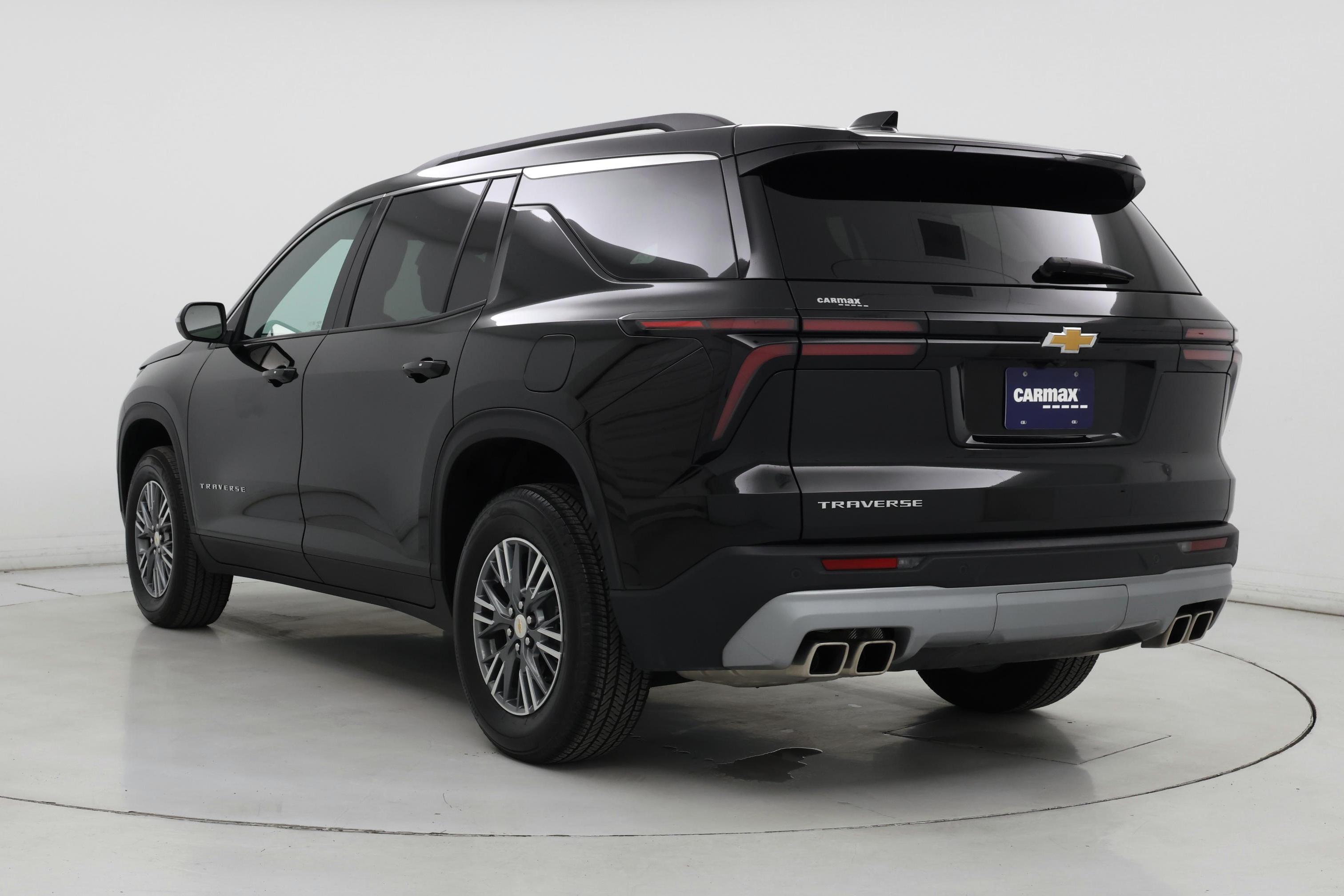 Thumbnail: 2025 Chevrolet Traverse - 2