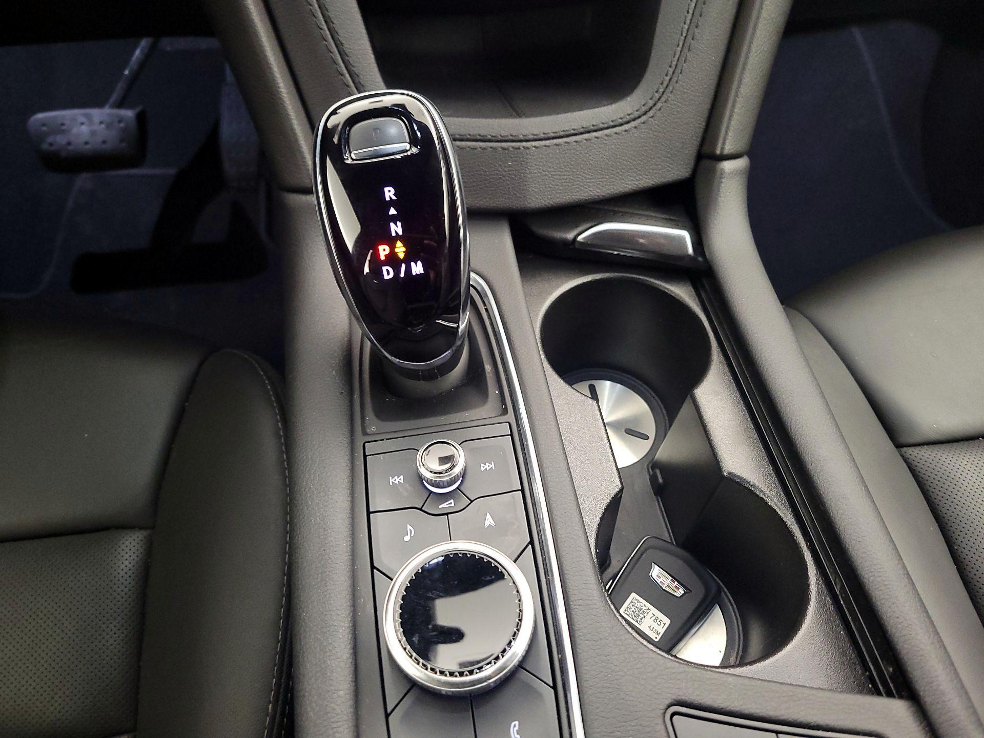 Thumbnail: 2025 Cadillac XT5 - 18