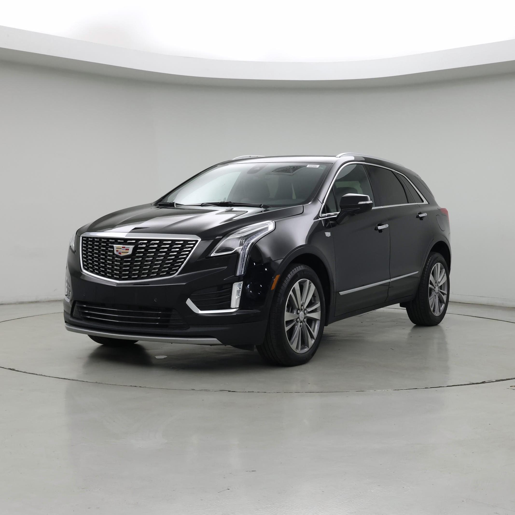 Thumbnail: 2025 Cadillac XT5 - 4