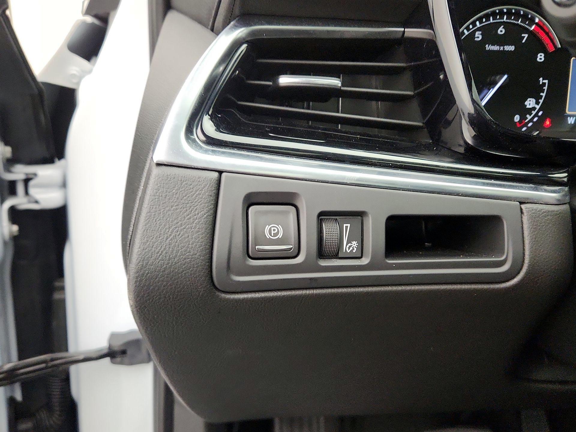 Thumbnail: 2025 Cadillac XT6 - 13