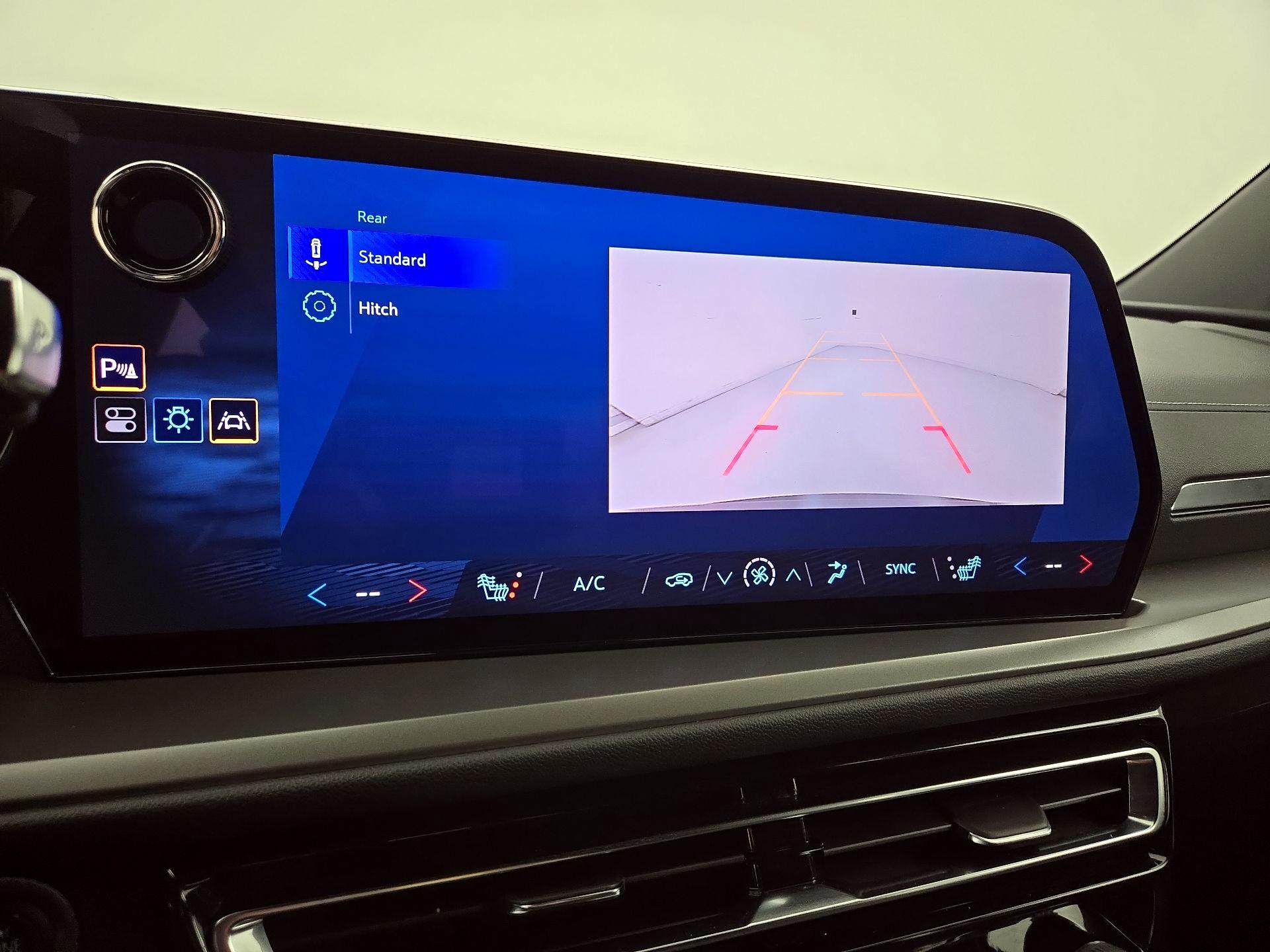 Thumbnail: 2025 Chevrolet Traverse - 15