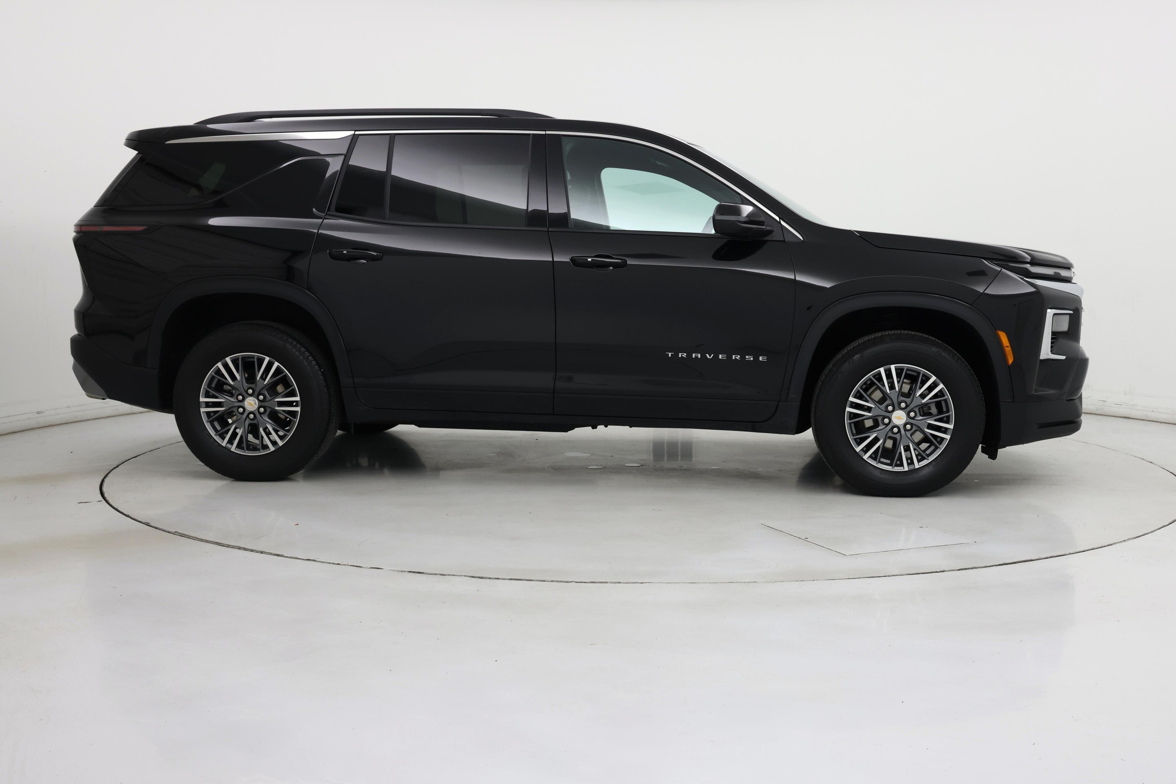 Thumbnail: 2025 Chevrolet Traverse - 7