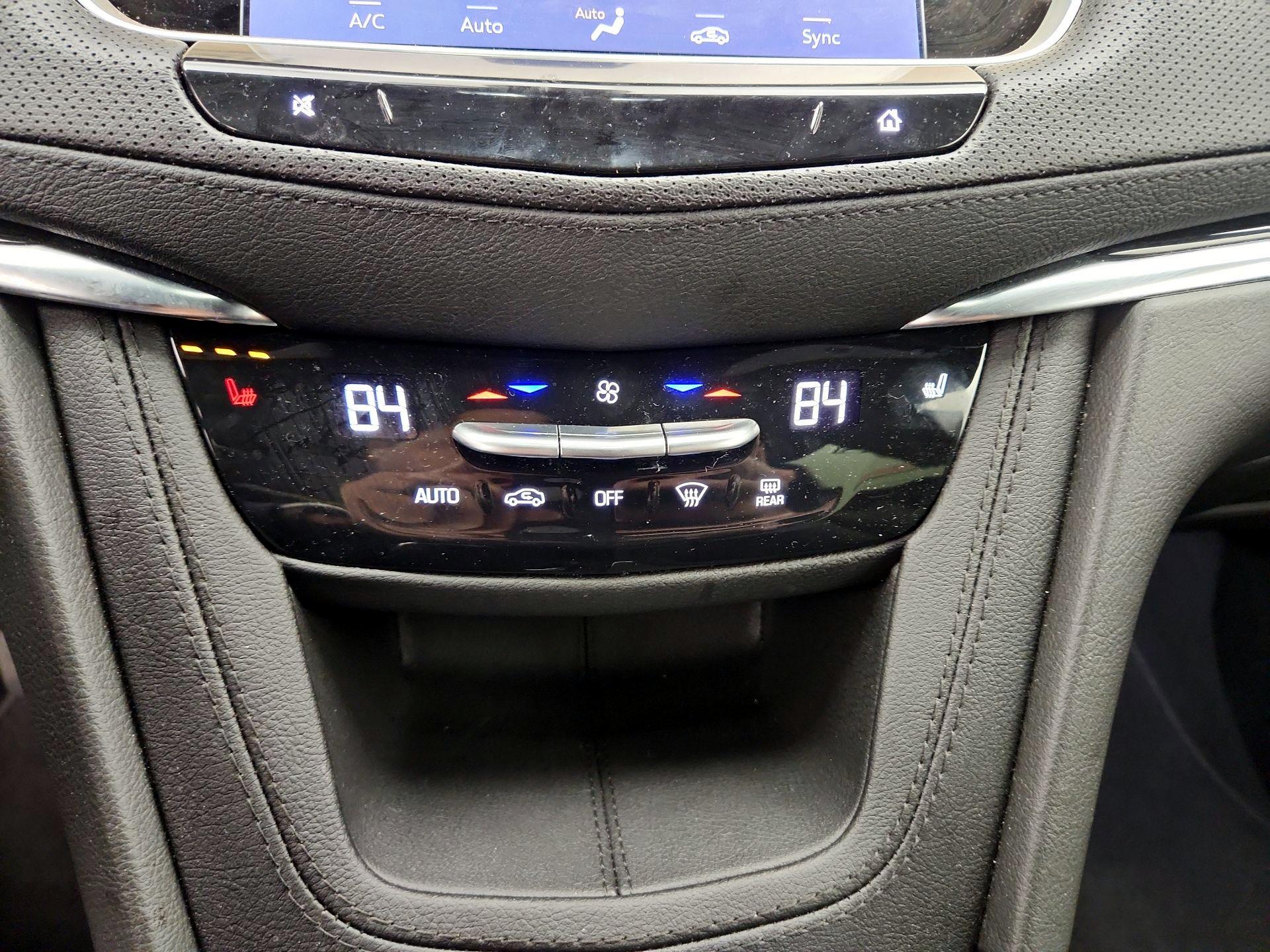 Thumbnail: 2025 Cadillac XT5 - 16