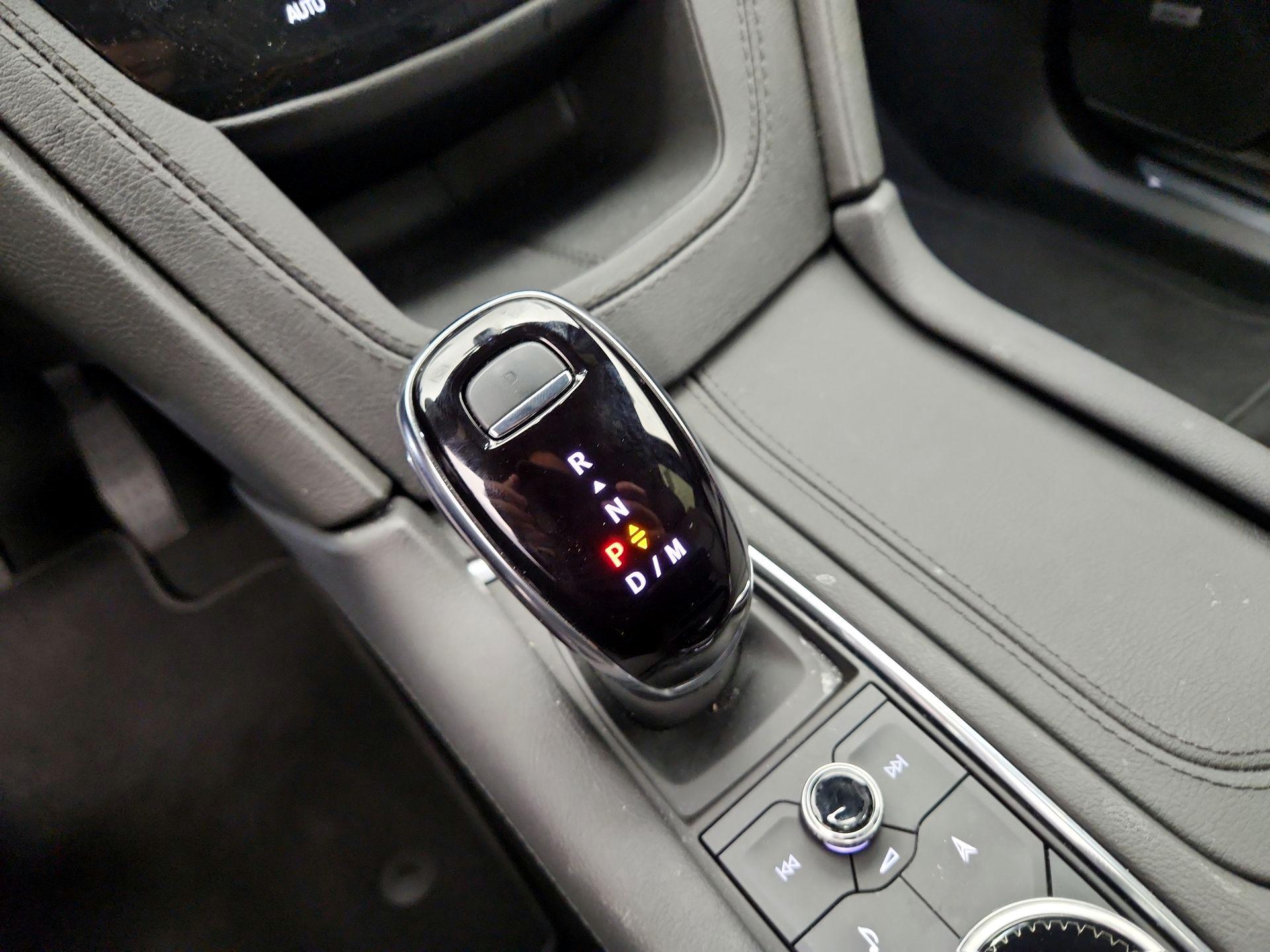 Thumbnail: 2025 Cadillac XT5 - 17