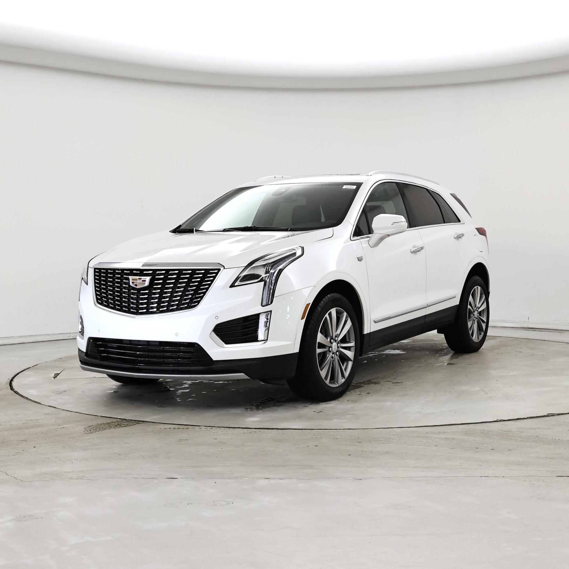 Thumbnail: 2025 Cadillac XT5 - 4