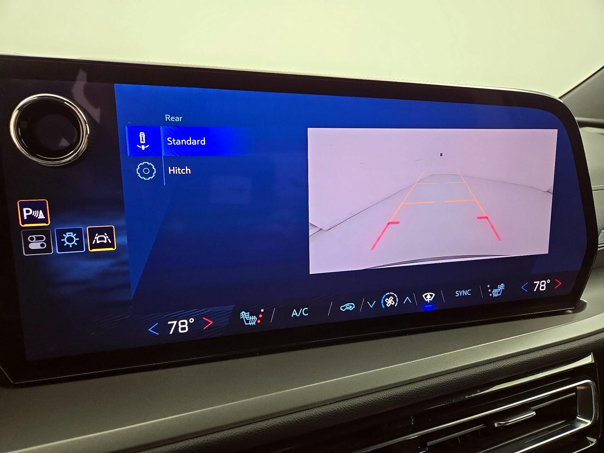 Thumbnail: 2025 Chevrolet Traverse - 15