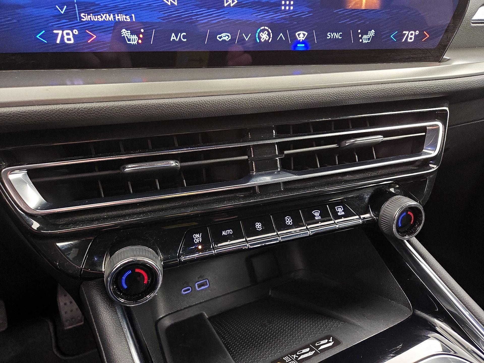 Thumbnail: 2025 Chevrolet Traverse - 17