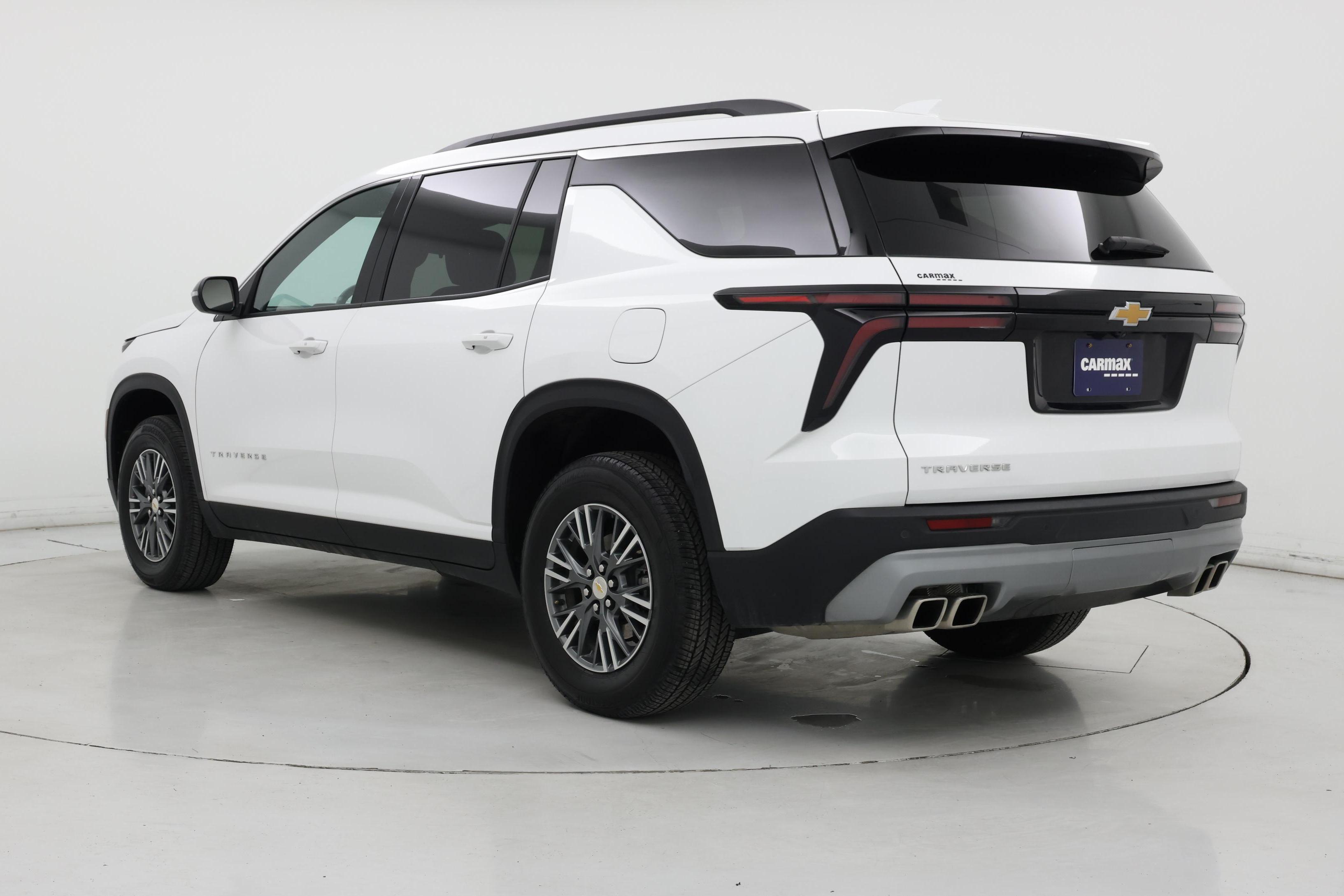 Thumbnail: 2025 Chevrolet Traverse - 2