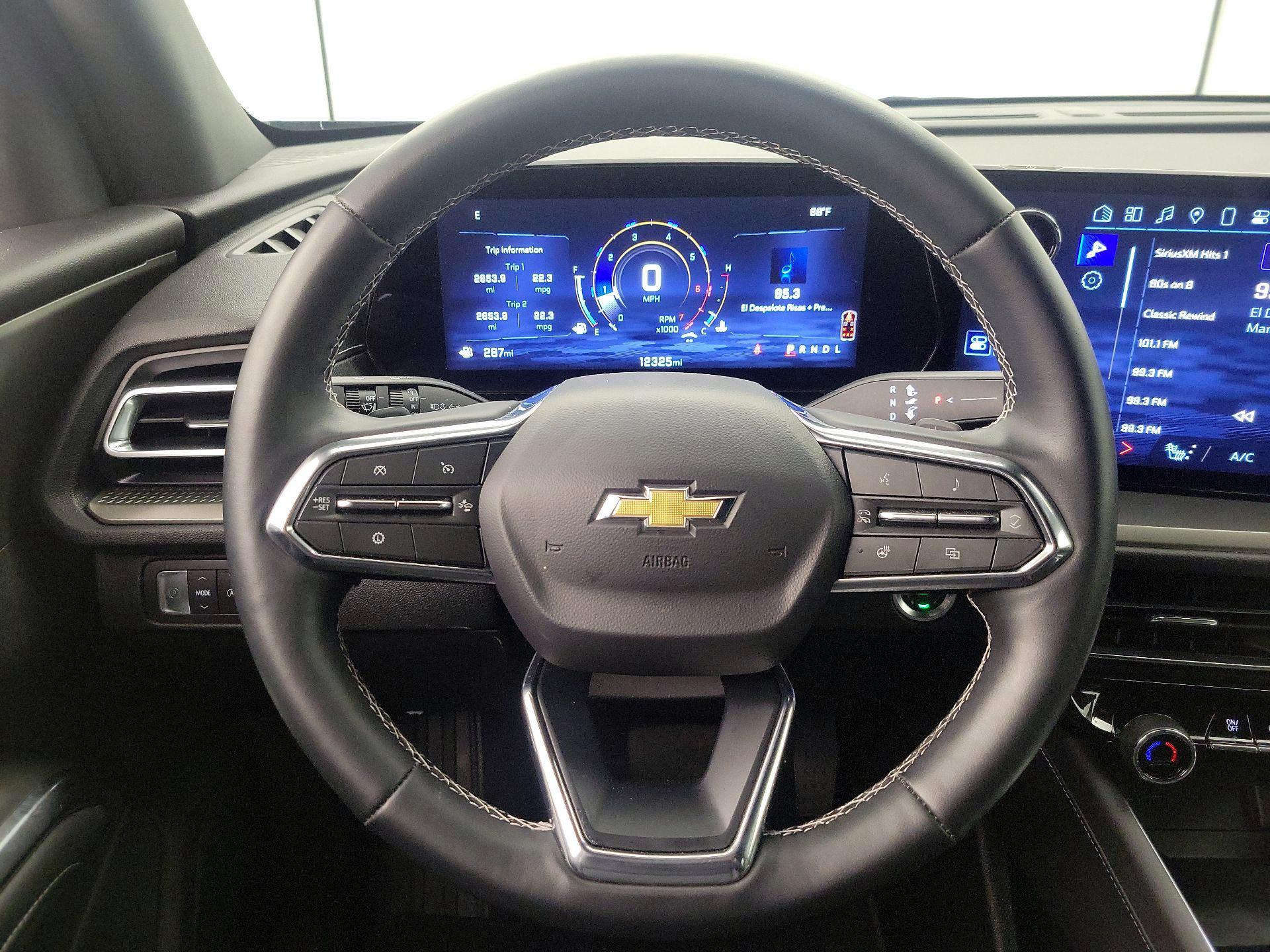 Thumbnail: 2025 Chevrolet Traverse - 10