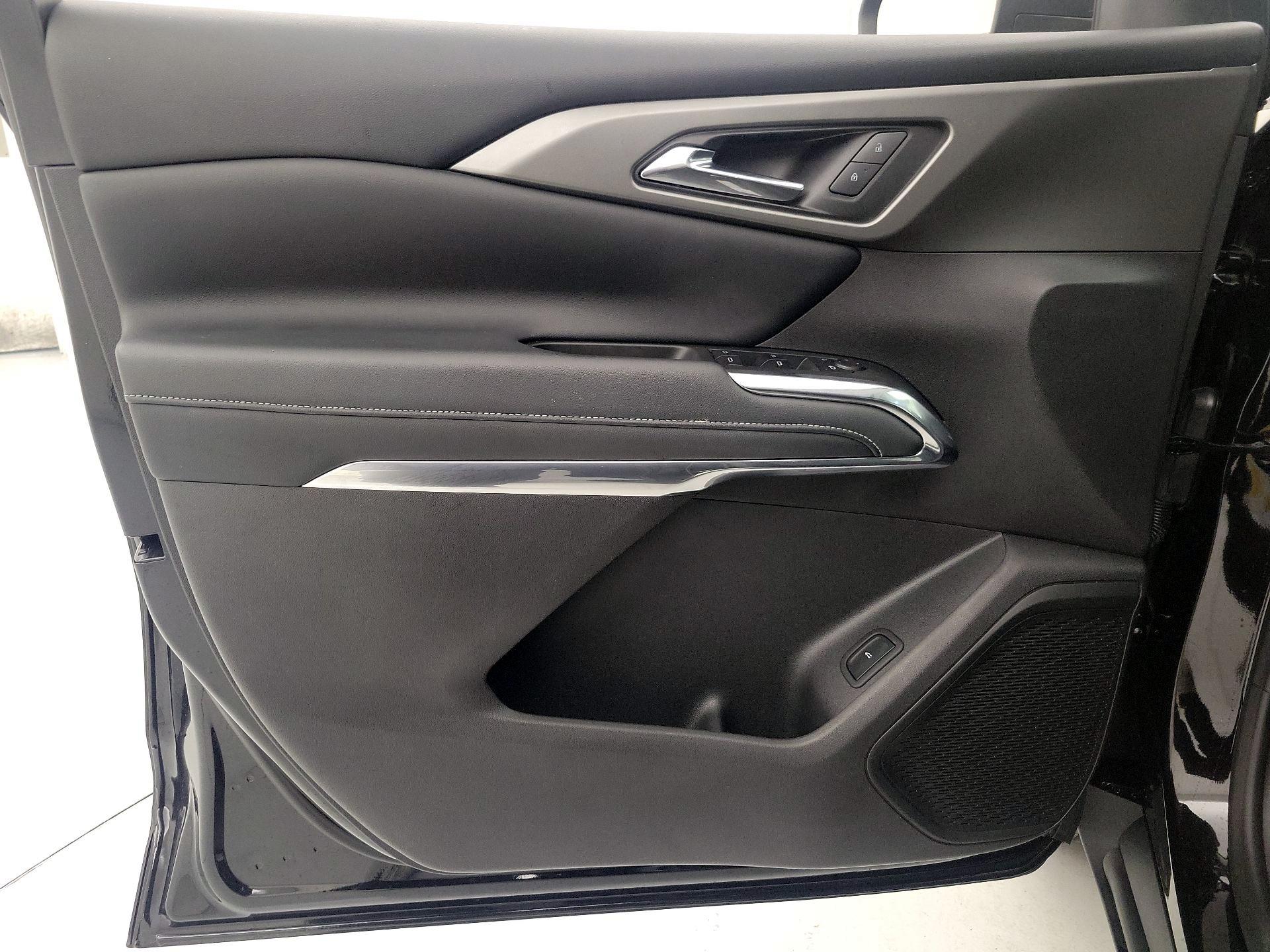 Thumbnail: 2025 Chevrolet Traverse - 12