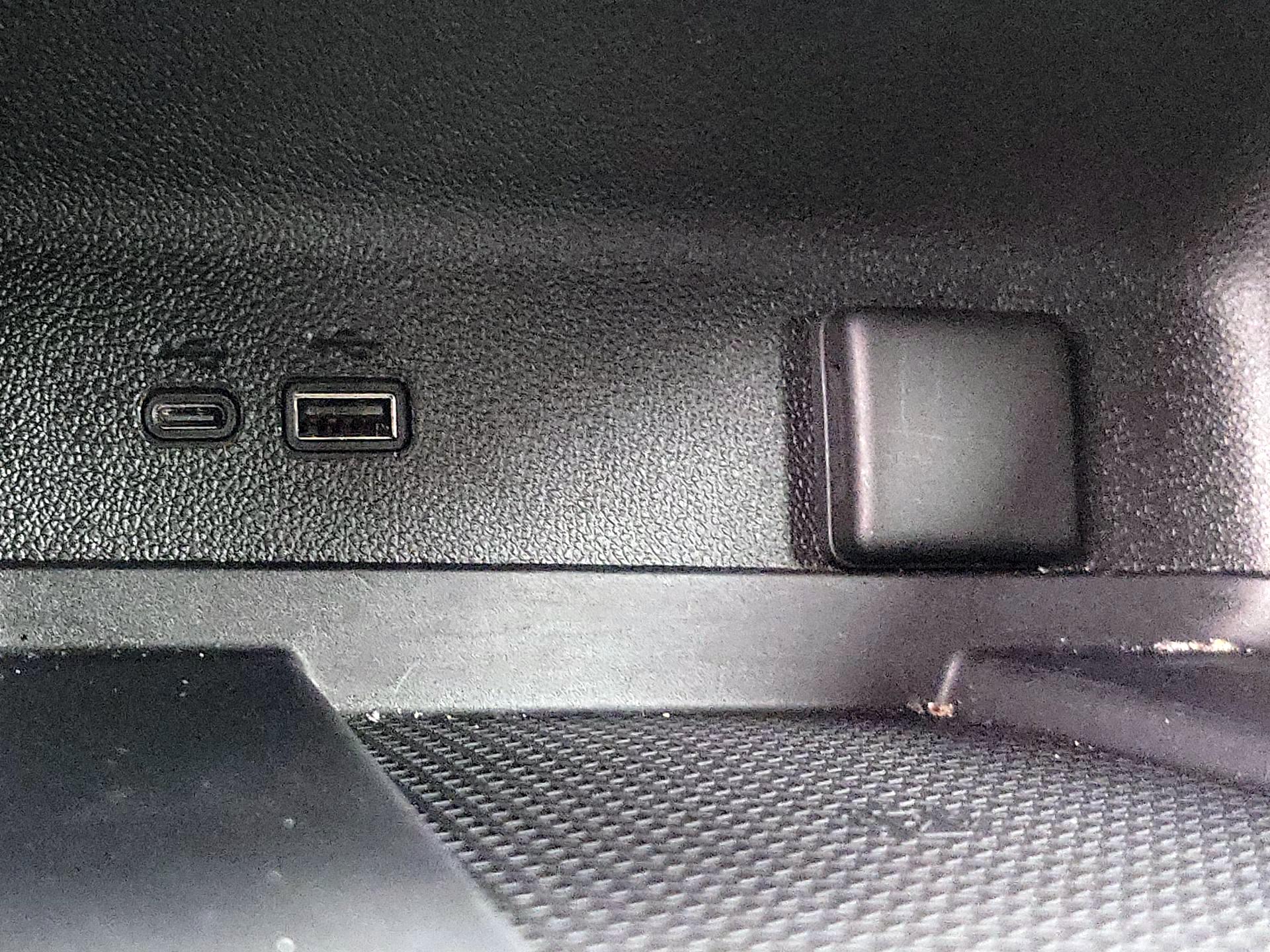 Thumbnail: 2025 Chevrolet Traverse - 19