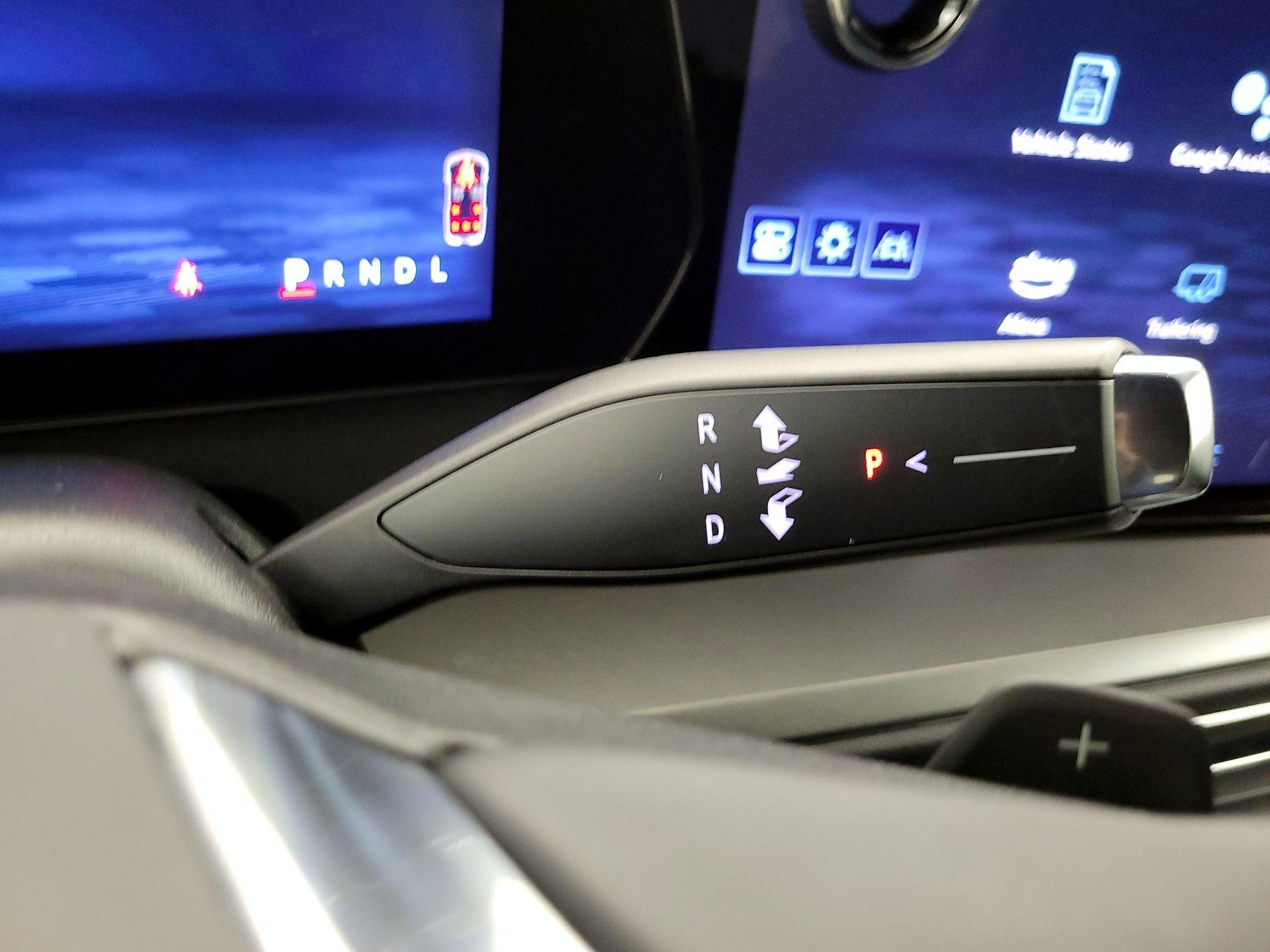 Thumbnail: 2025 Chevrolet Traverse - 17