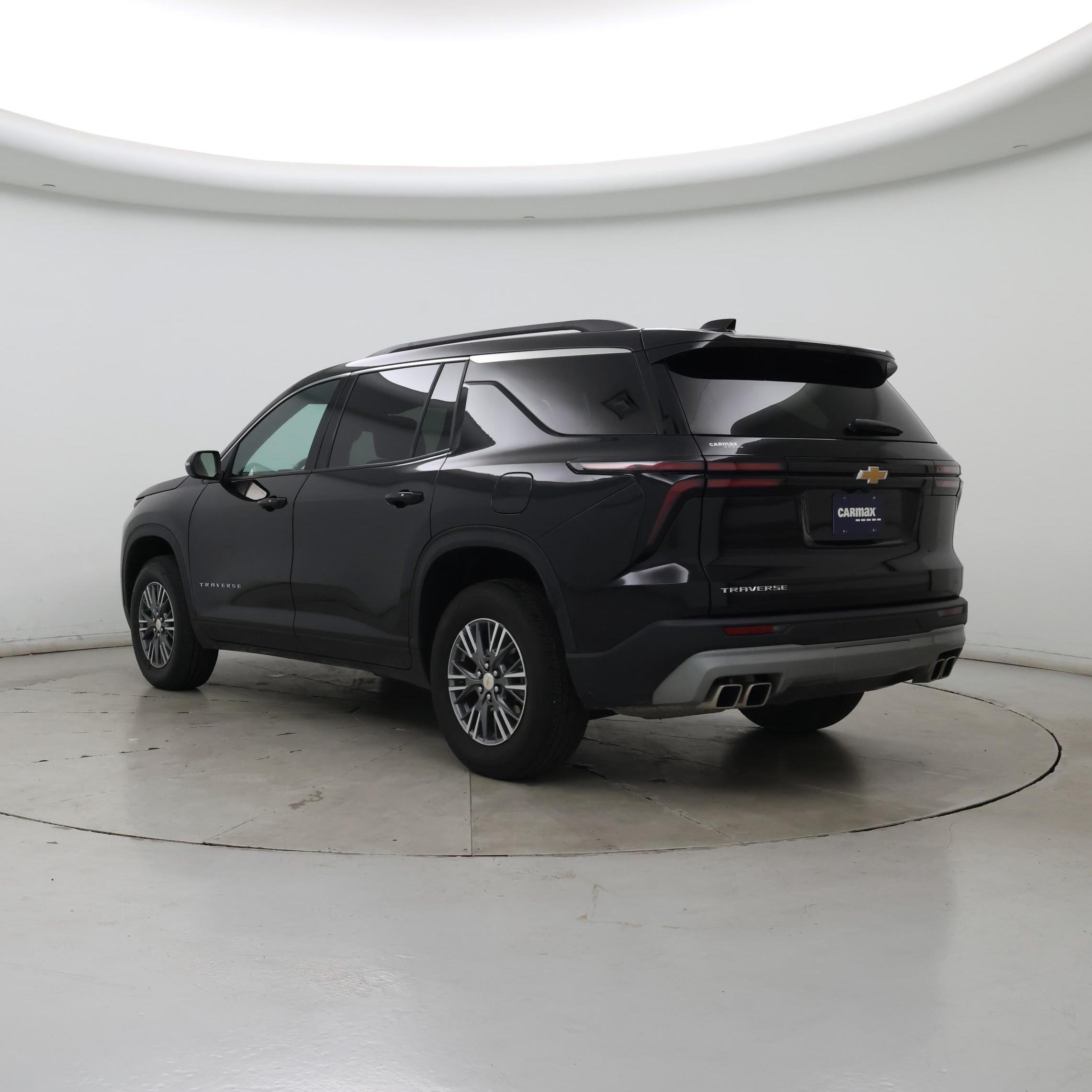 Thumbnail: 2025 Chevrolet Traverse - 2
