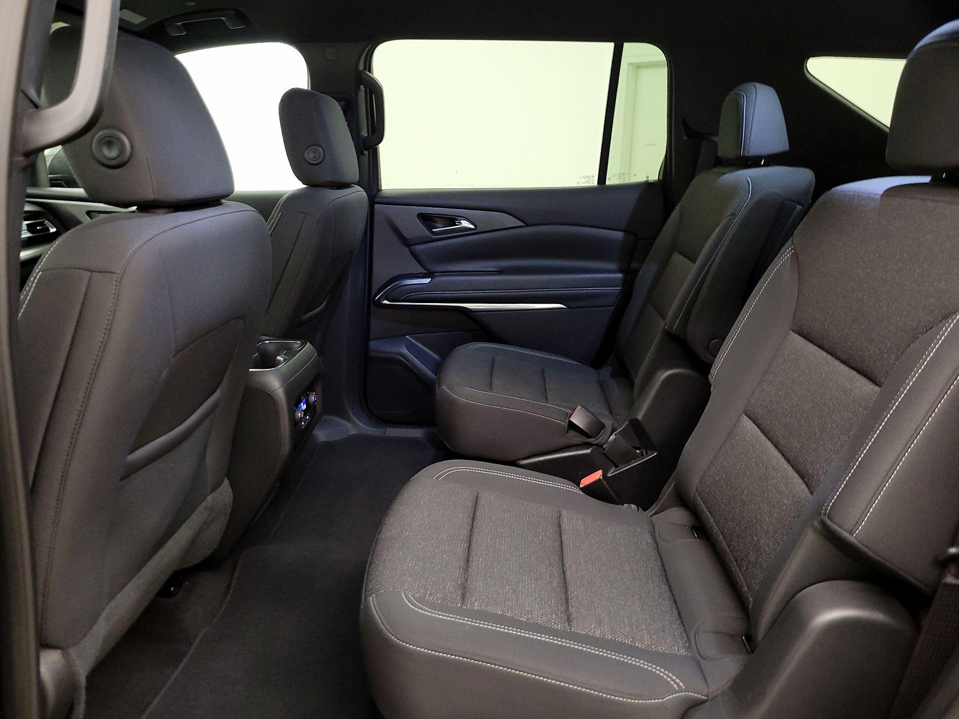 Thumbnail: 2025 Chevrolet Traverse - 19