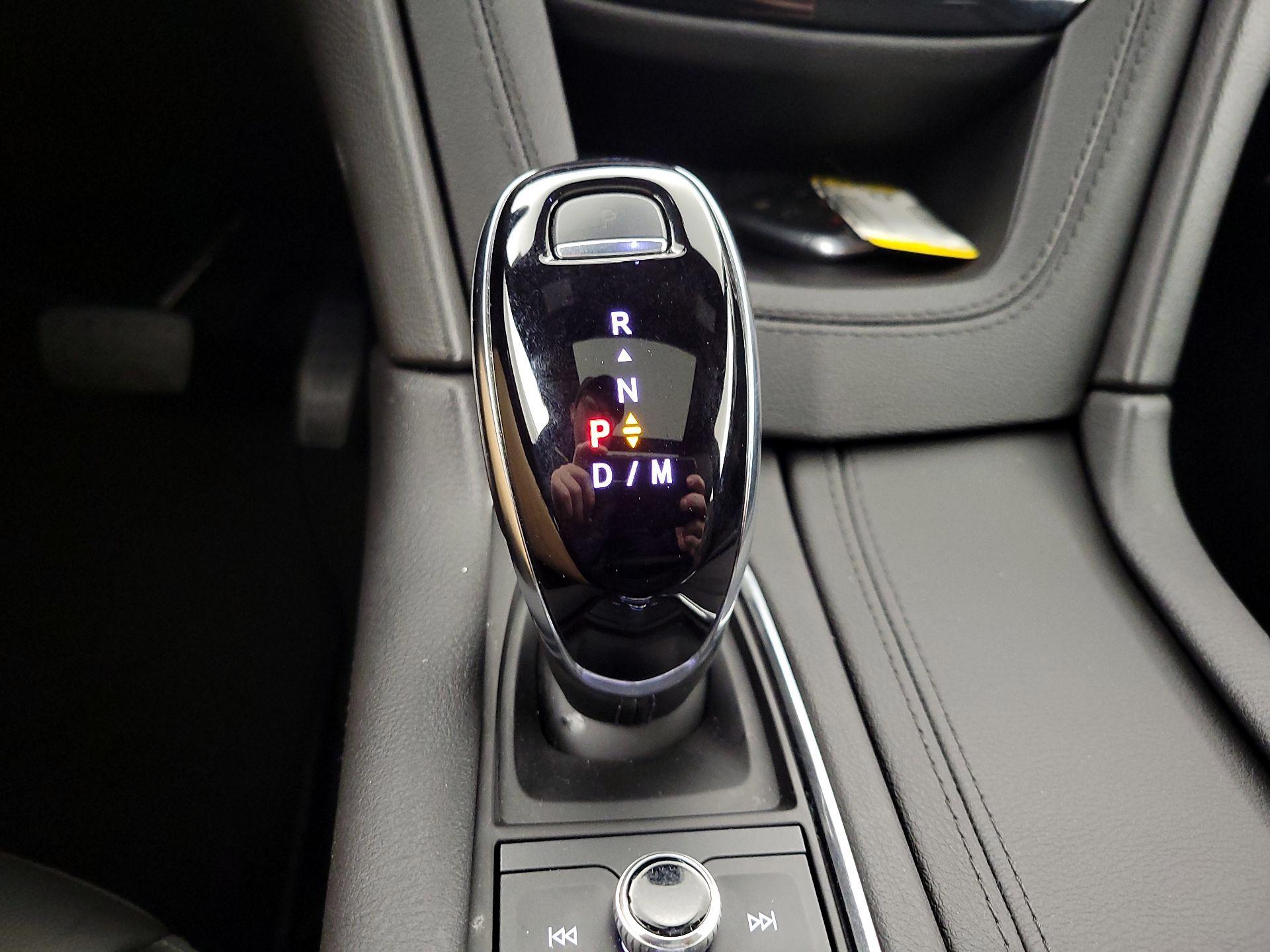 Thumbnail: 2025 Cadillac XT6 - 18