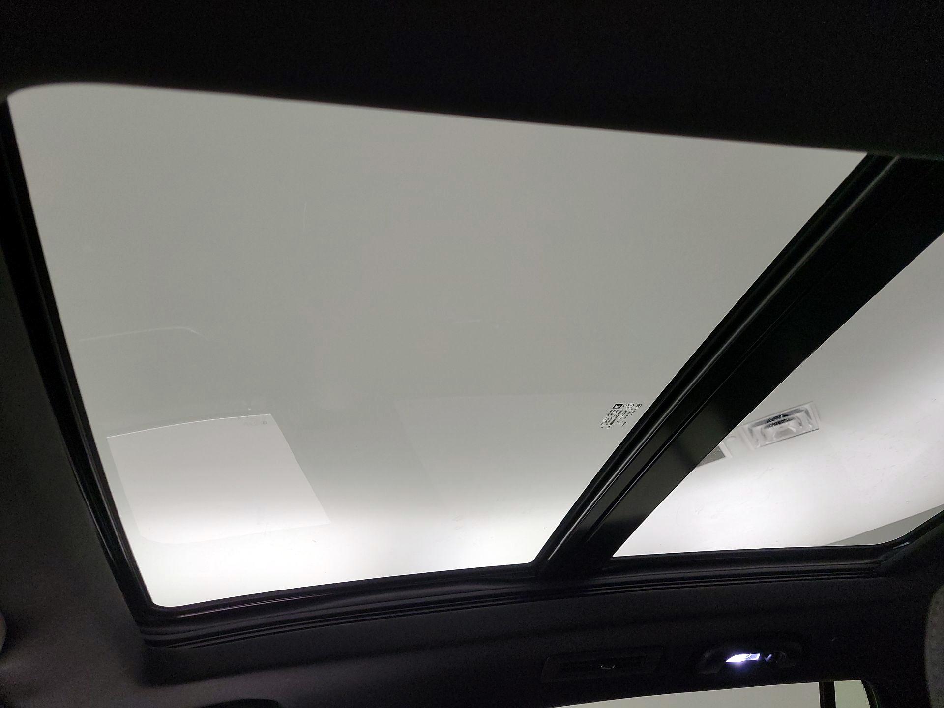 Thumbnail: 2025 Cadillac XT6 - 20