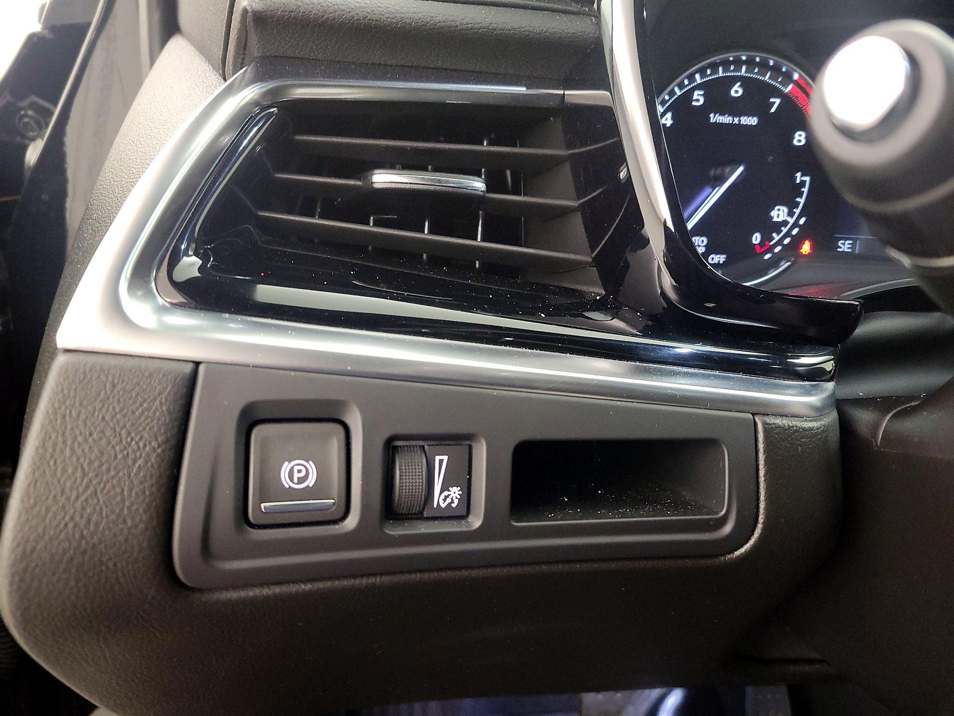 Thumbnail: 2025 Cadillac XT6 - 13