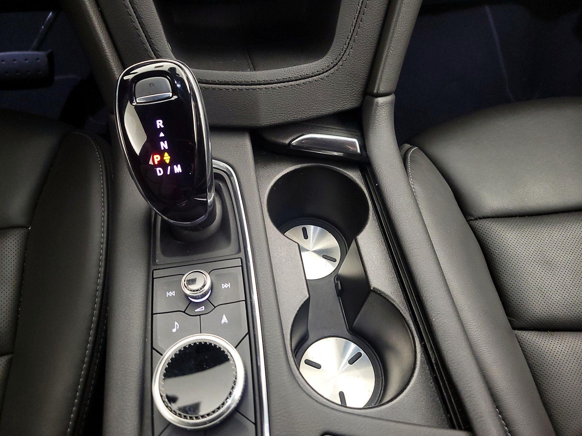 Thumbnail: 2025 Cadillac XT6 - 18