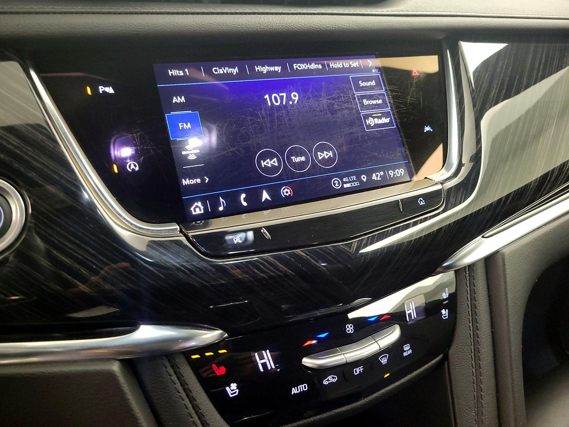 Thumbnail: 2025 Cadillac XT6 - 16