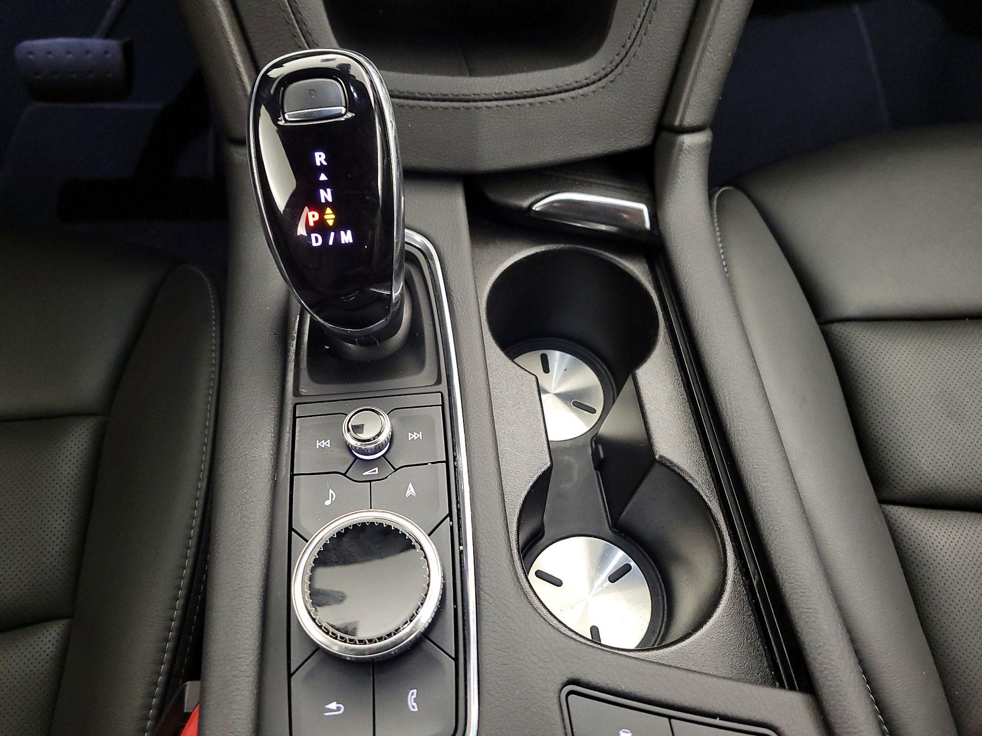 Thumbnail: 2025 Cadillac XT6 - 18