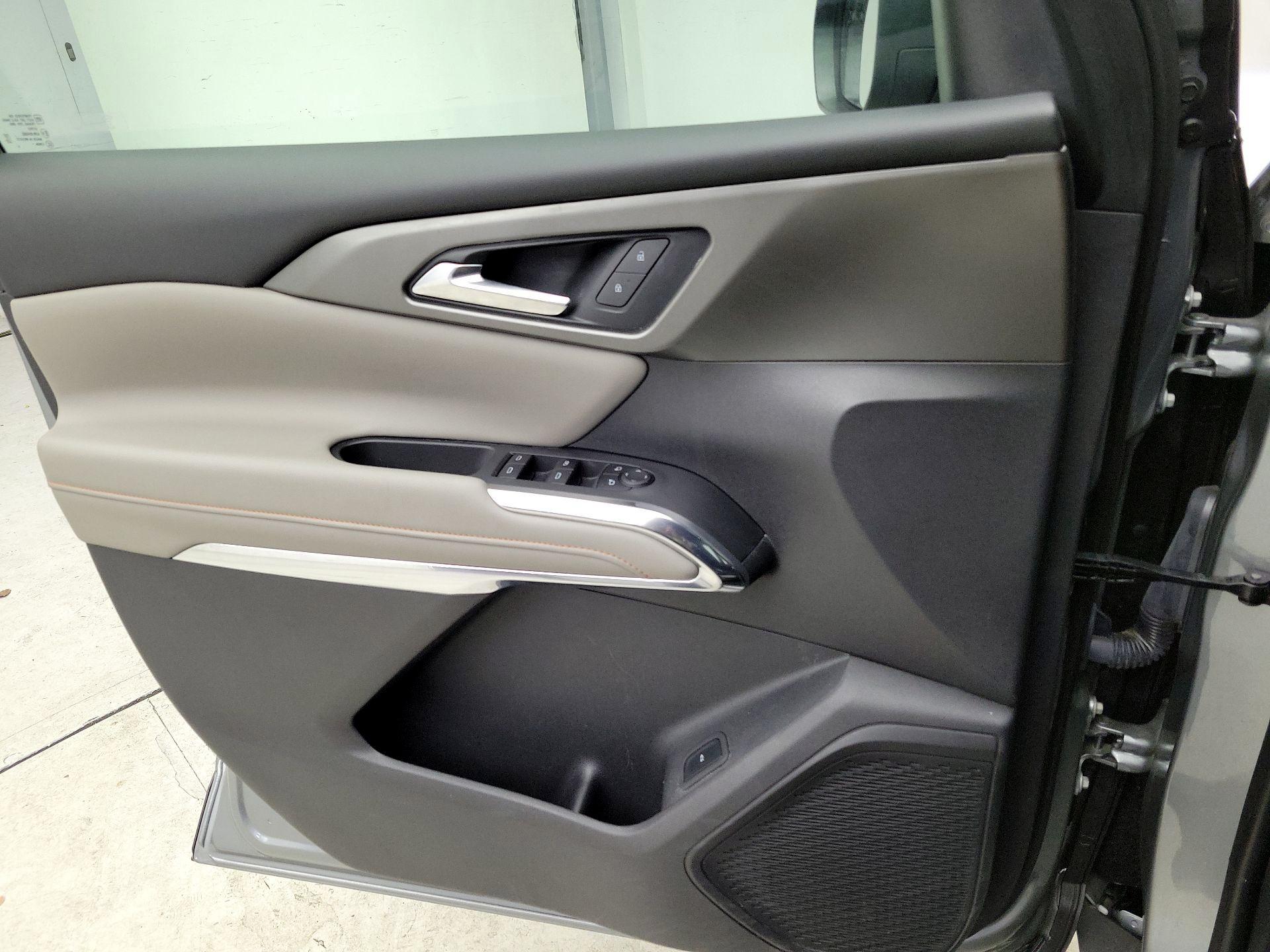 Thumbnail: 2025 Chevrolet Traverse - 12