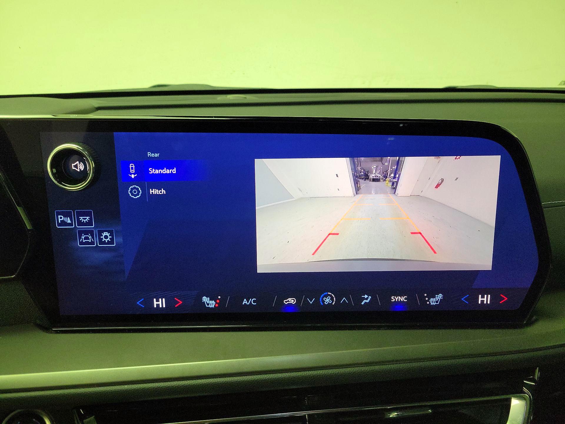 Thumbnail: 2025 Chevrolet Traverse - 14