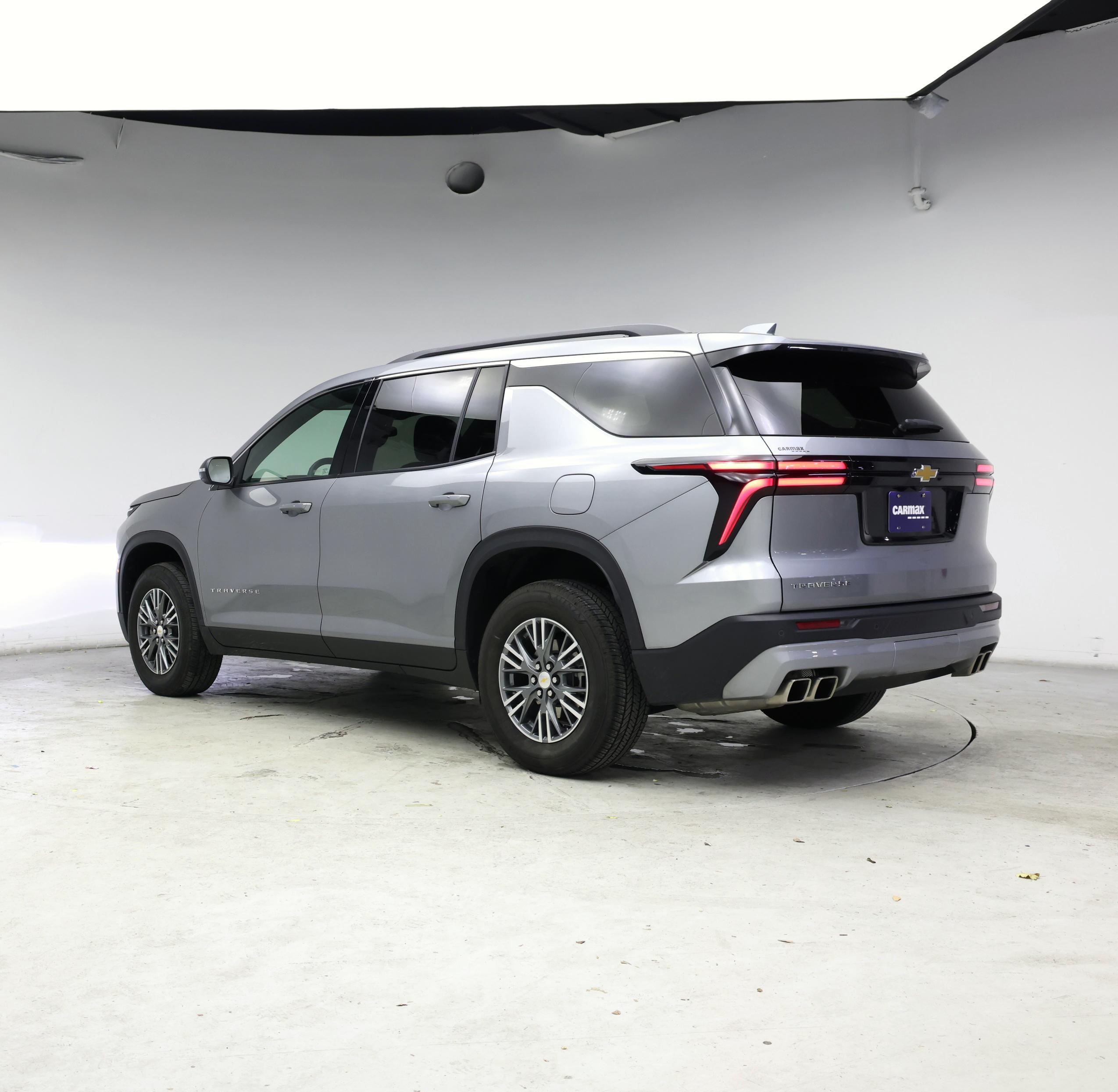 Thumbnail: 2025 Chevrolet Traverse - 2