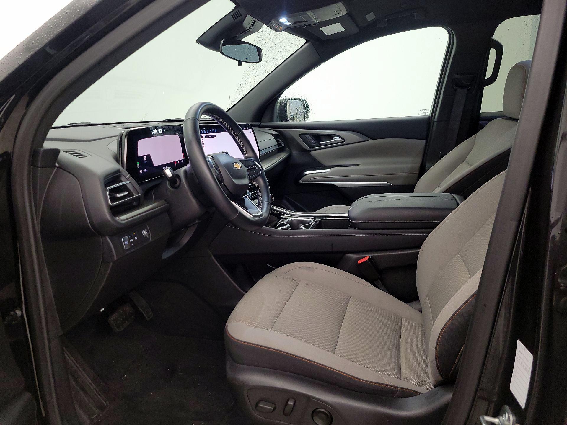 Thumbnail: 2025 Chevrolet Traverse - 11