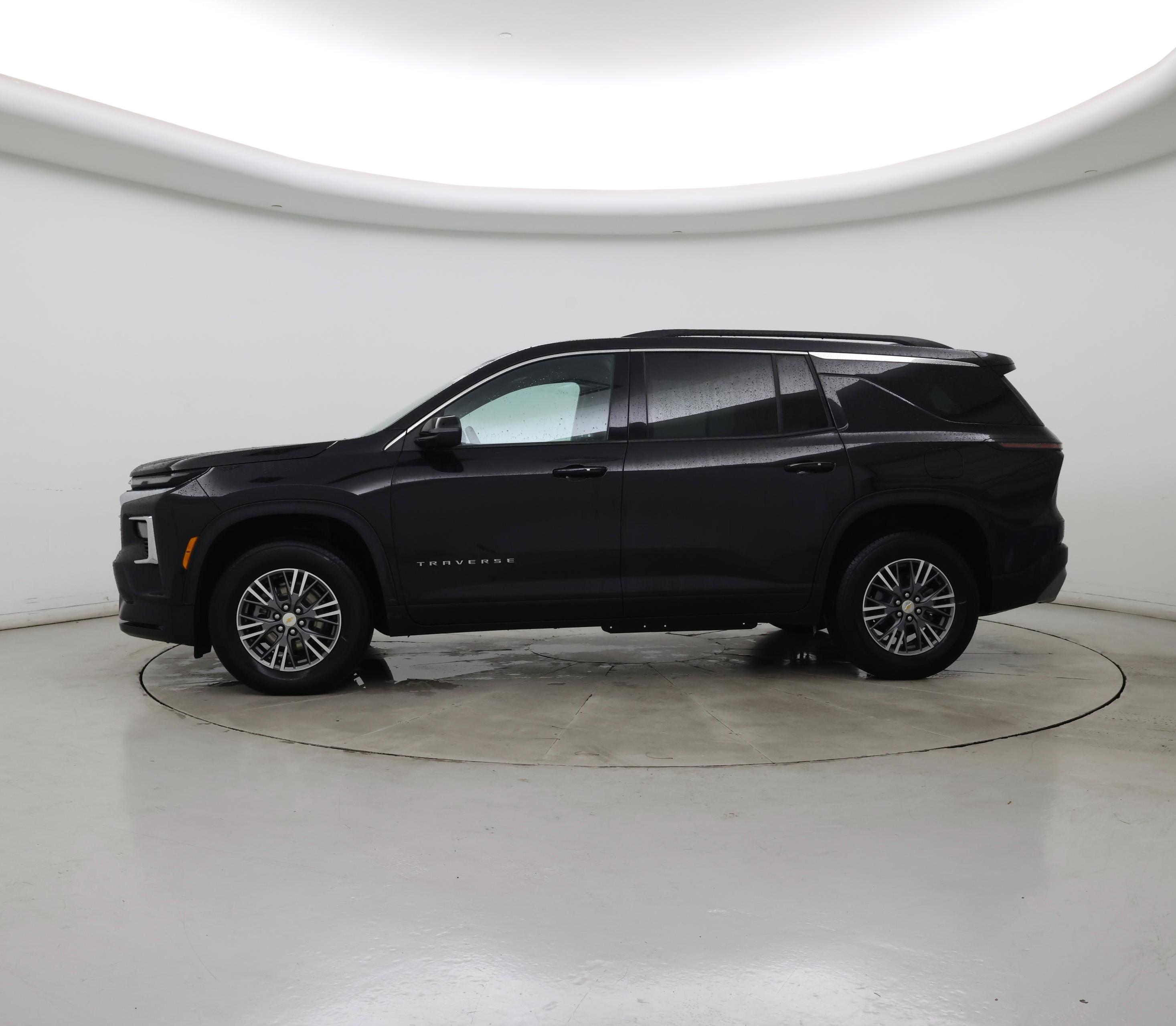 Thumbnail: 2025 Chevrolet Traverse - 3