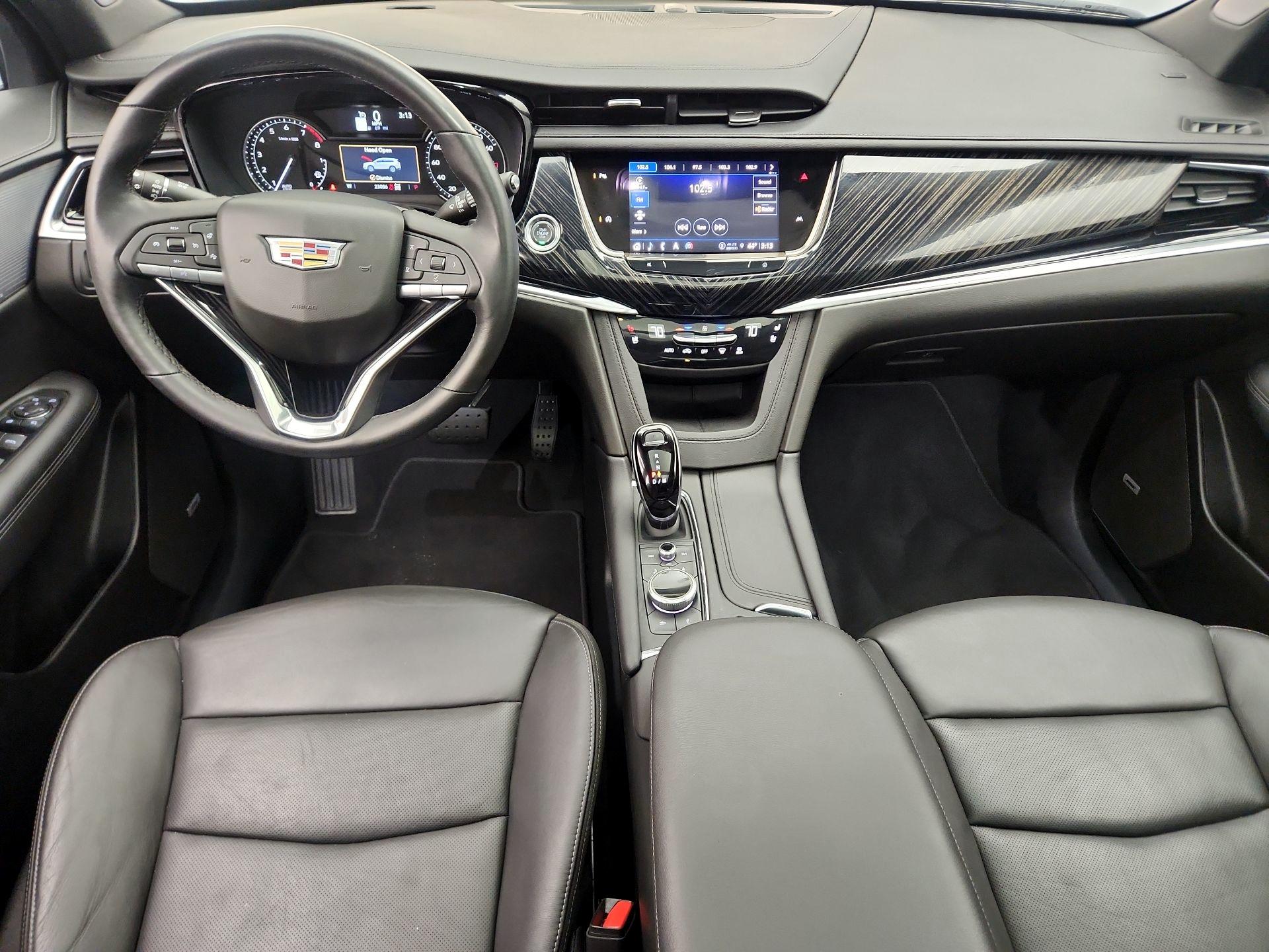 Thumbnail: 2025 Cadillac XT6 - 9