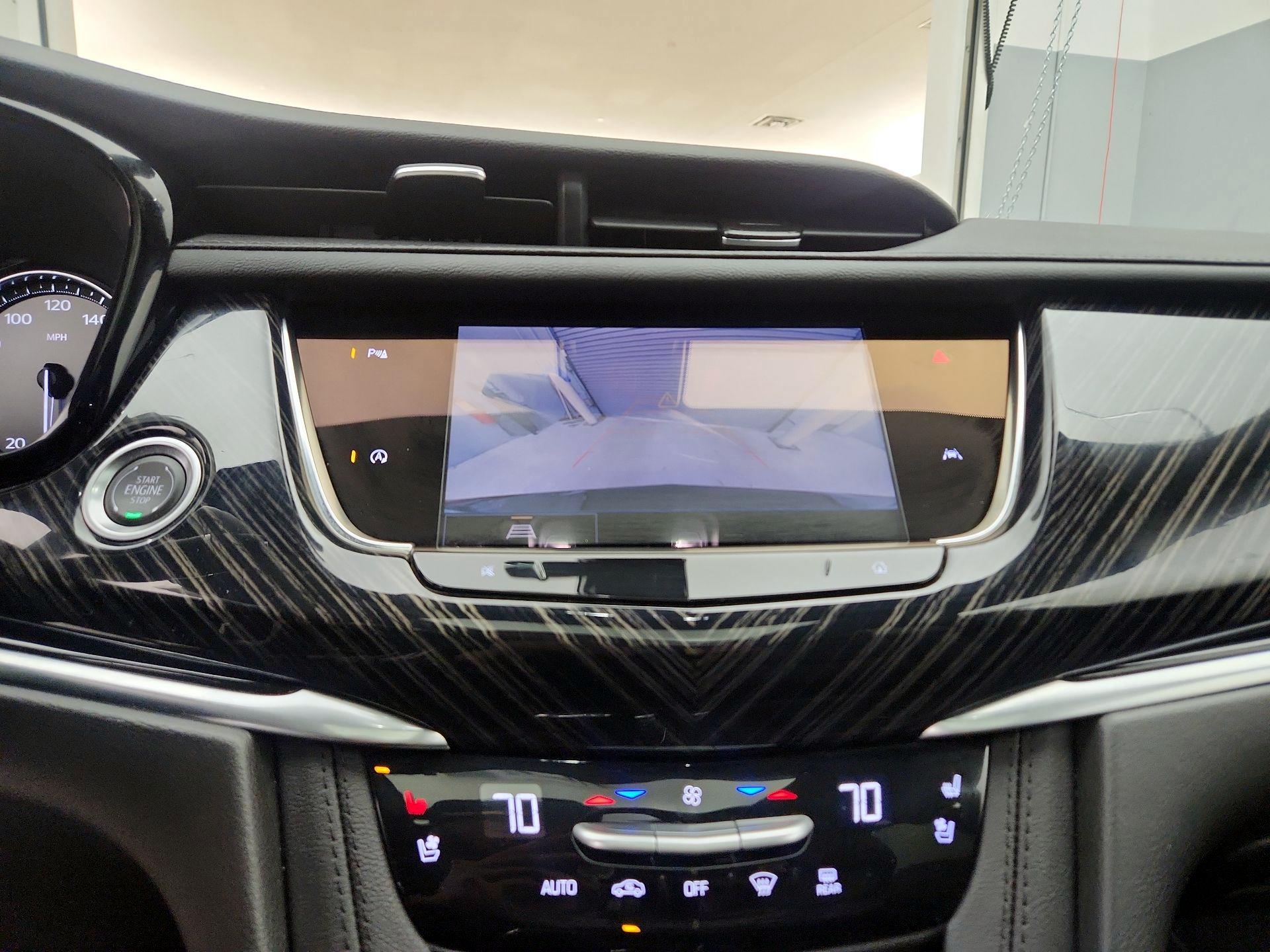 Thumbnail: 2025 Cadillac XT6 - 14