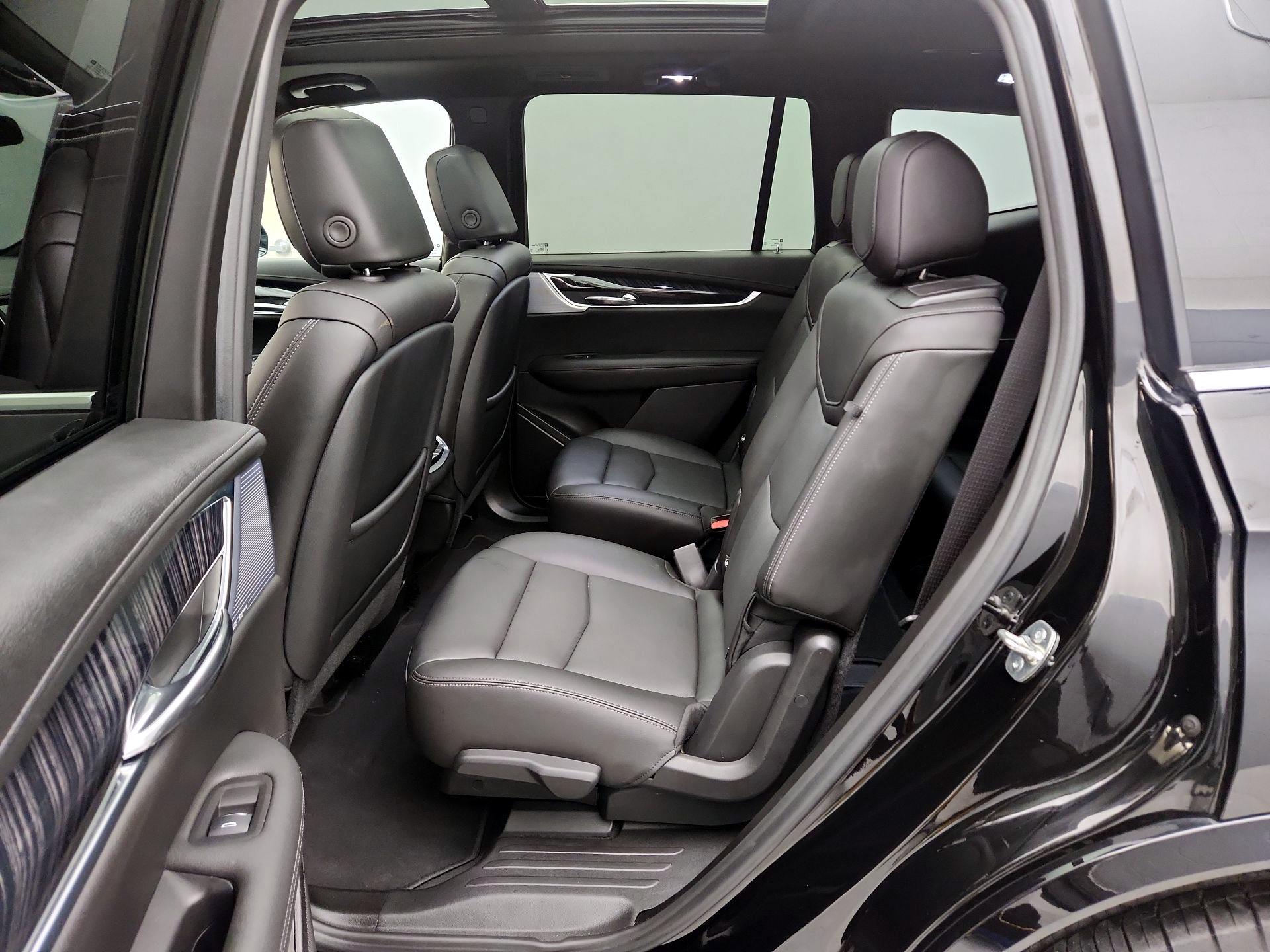 Thumbnail: 2025 Cadillac XT6 - 20