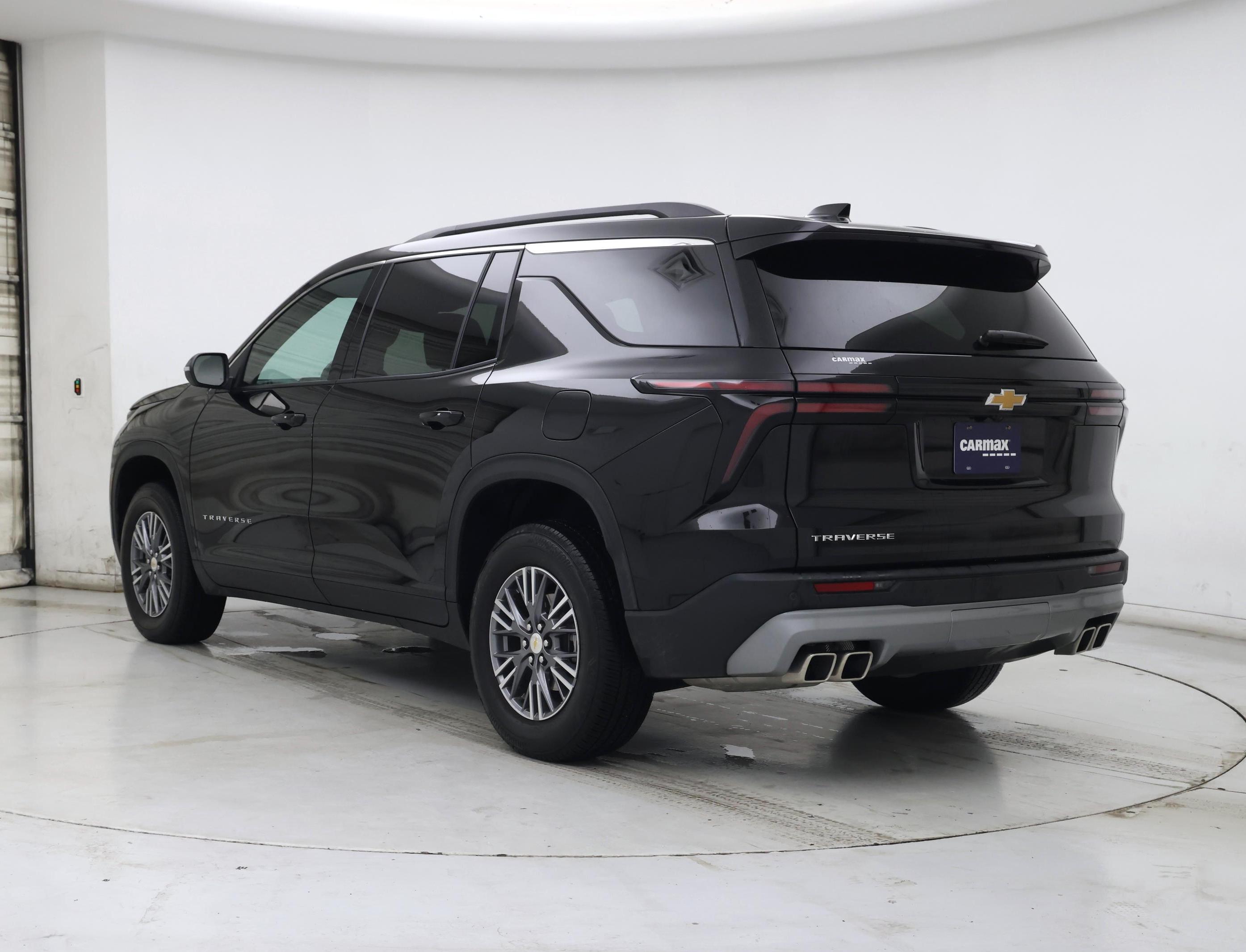 Thumbnail: 2025 Chevrolet Traverse - 2