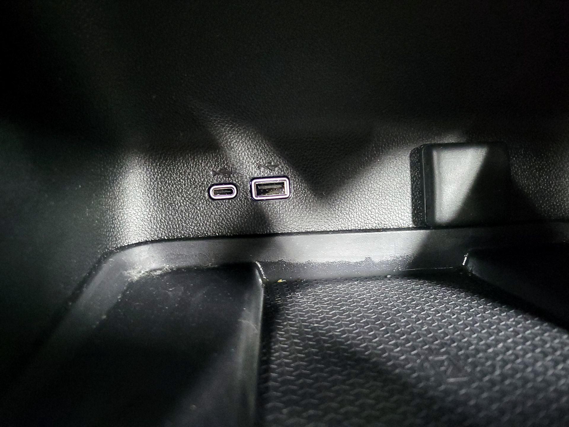 Thumbnail: 2025 Chevrolet Traverse - 19