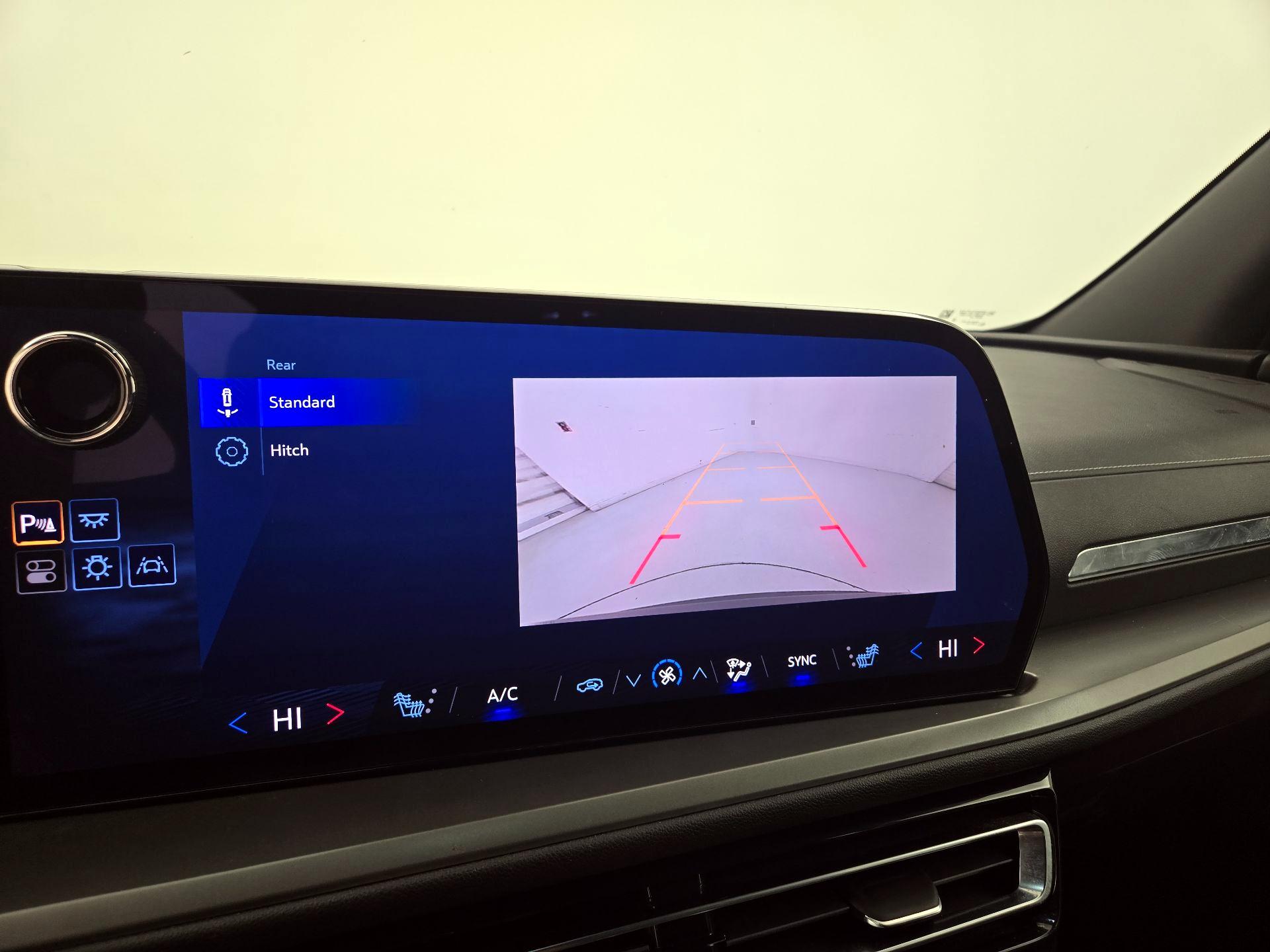 Thumbnail: 2025 Chevrolet Traverse - 15